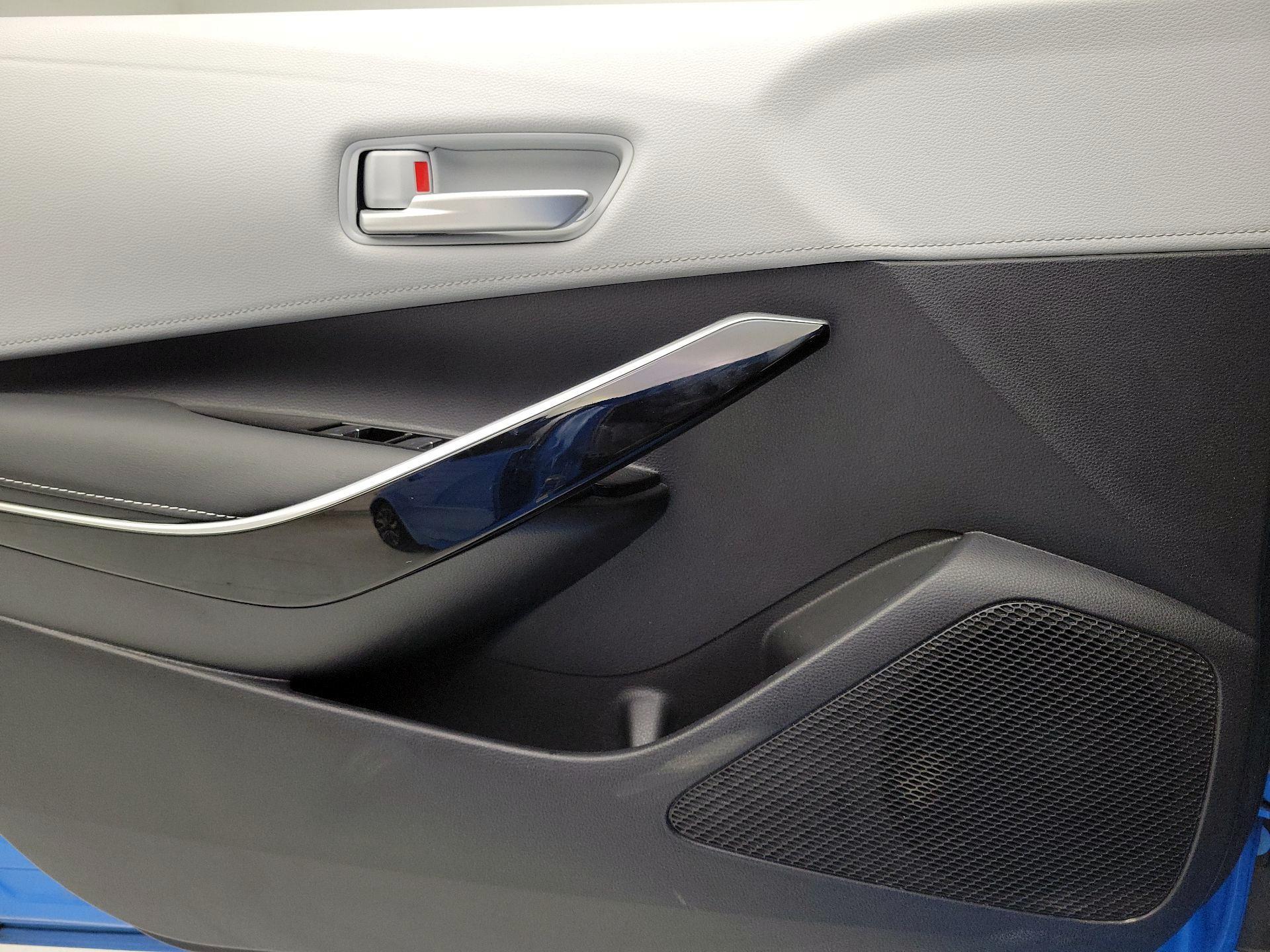 Thumbnail: 2020 Toyota Corolla - 12