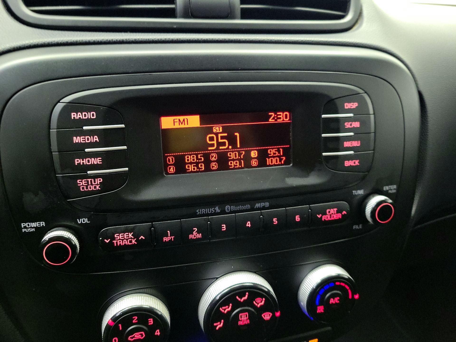 Thumbnail: 2014 Kia Soul - 14