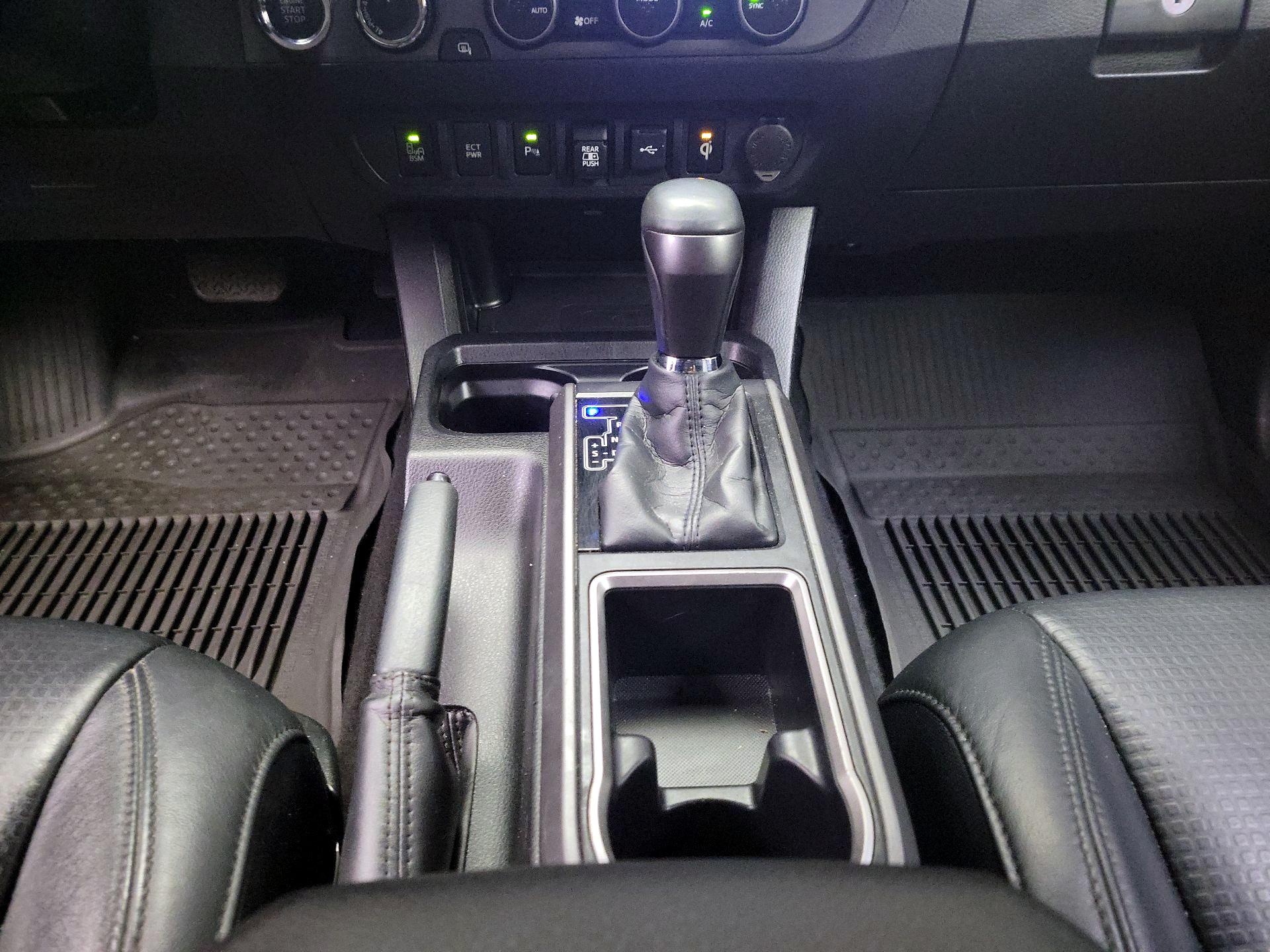 Thumbnail: 2021 Toyota Tacoma - 18