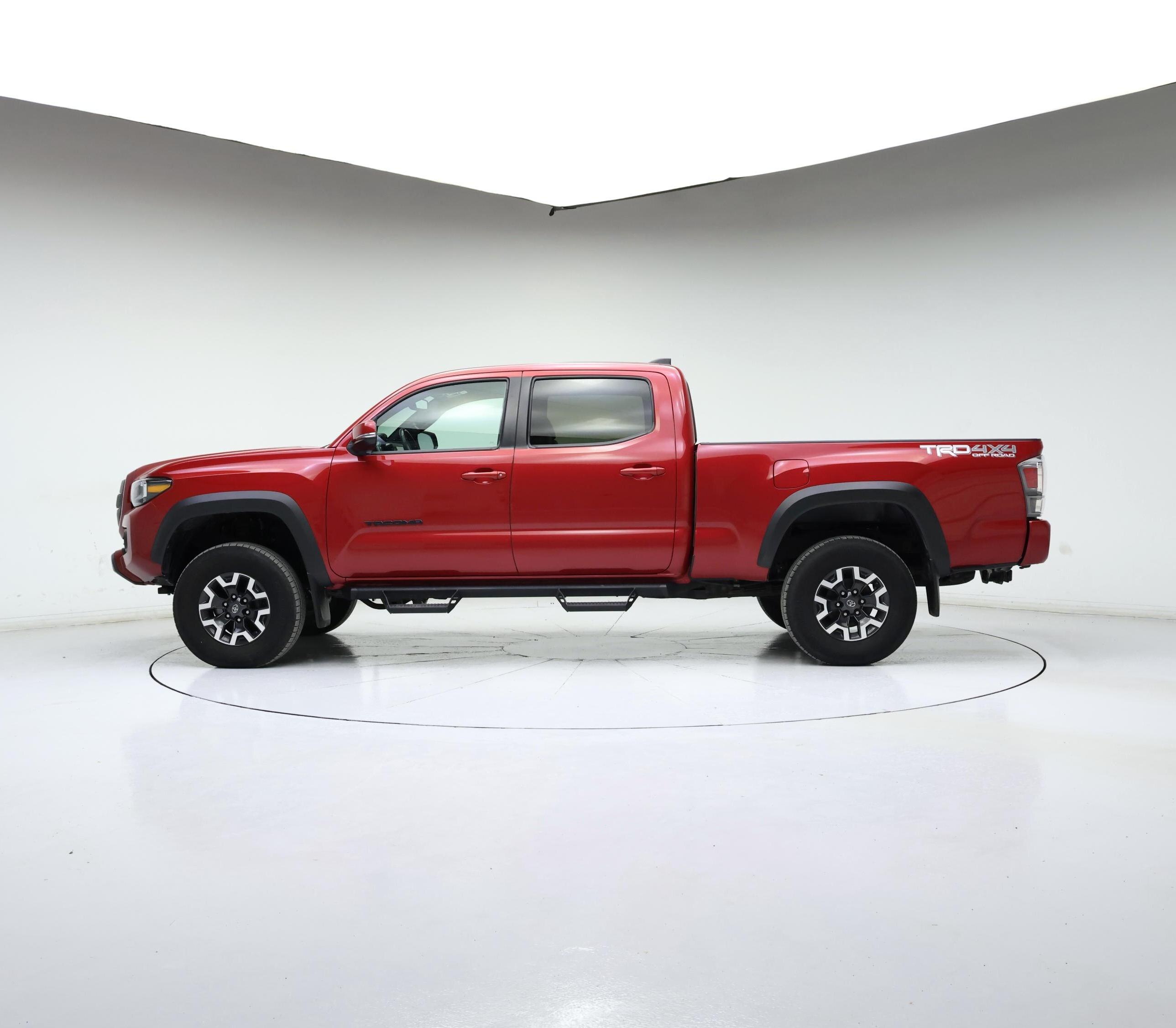 Thumbnail: 2021 Toyota Tacoma - 3
