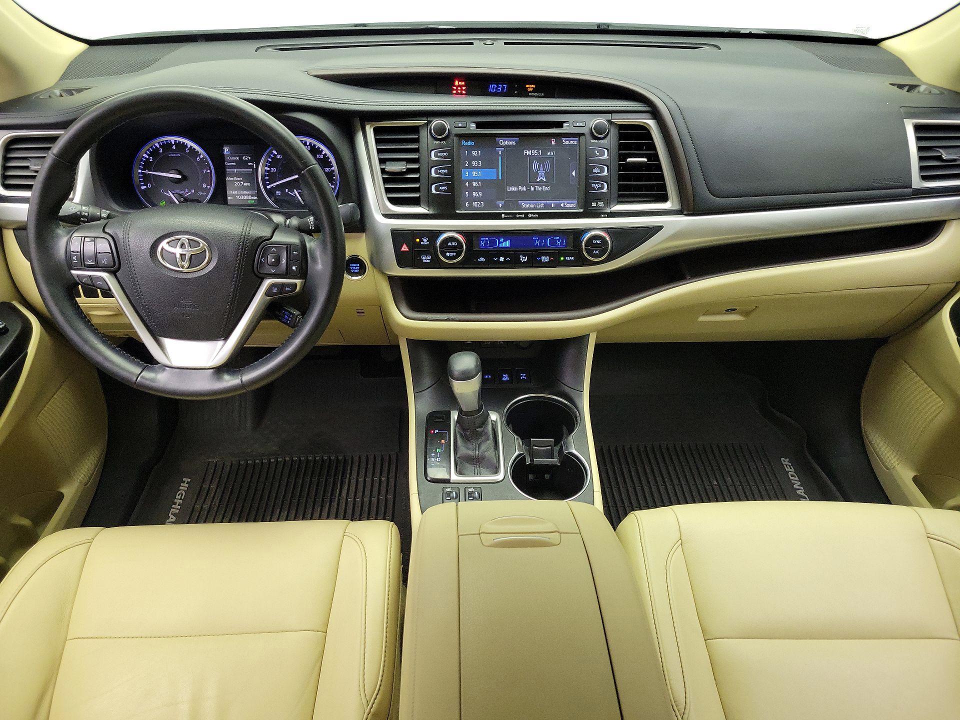 Thumbnail: 2017 Toyota Highlander - 9