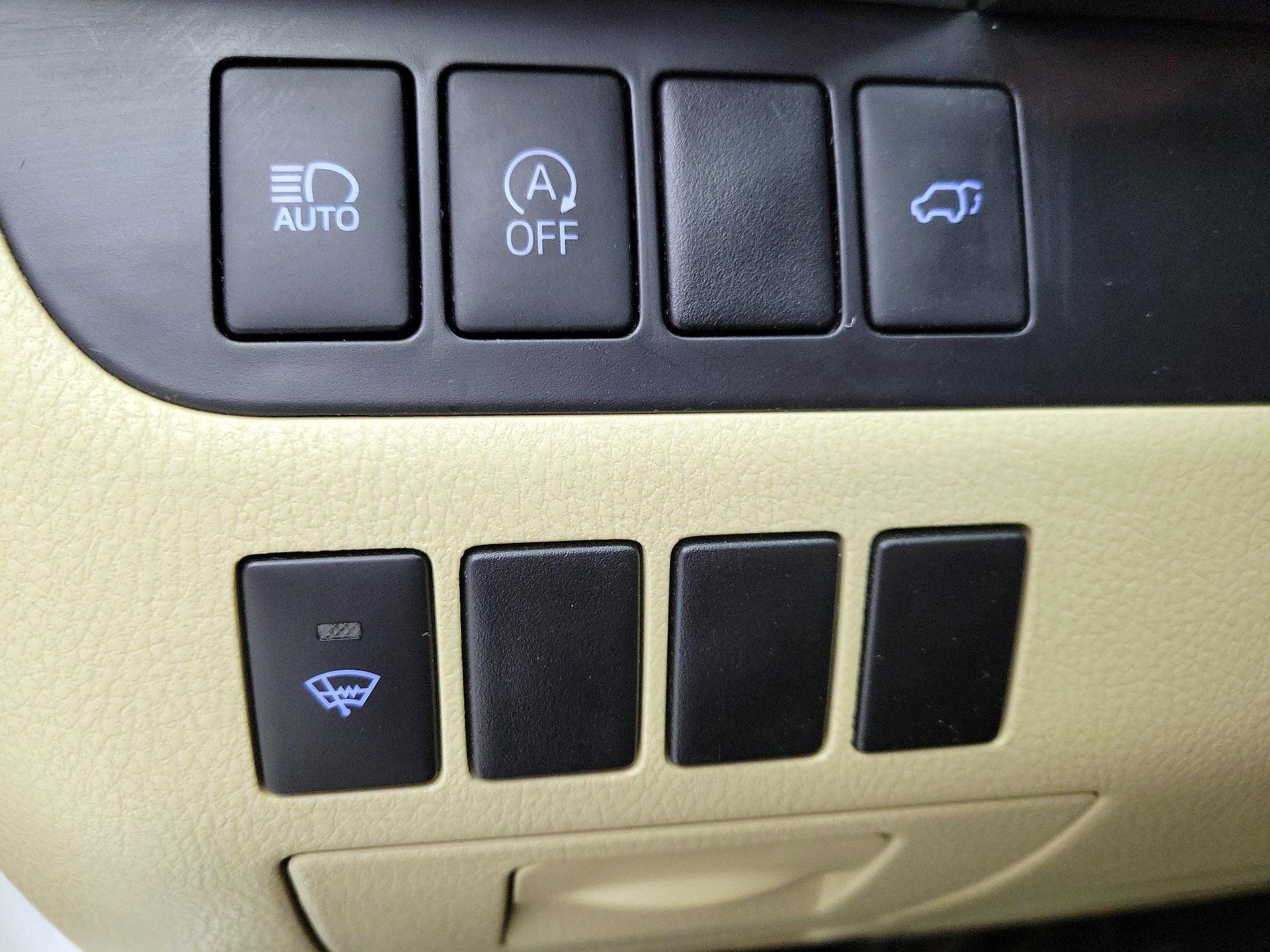 Thumbnail: 2017 Toyota Highlander - 13