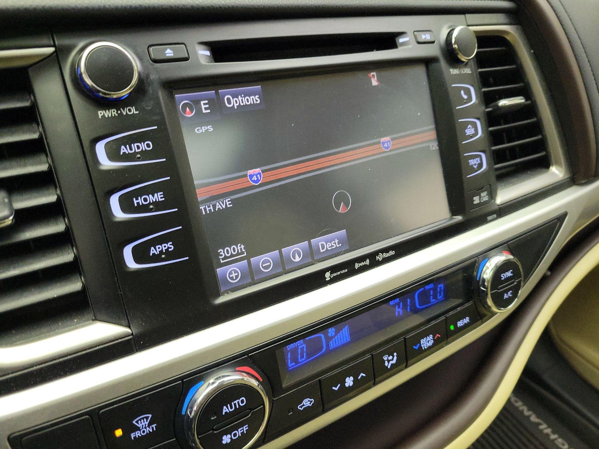 Thumbnail: 2017 Toyota Highlander - 14