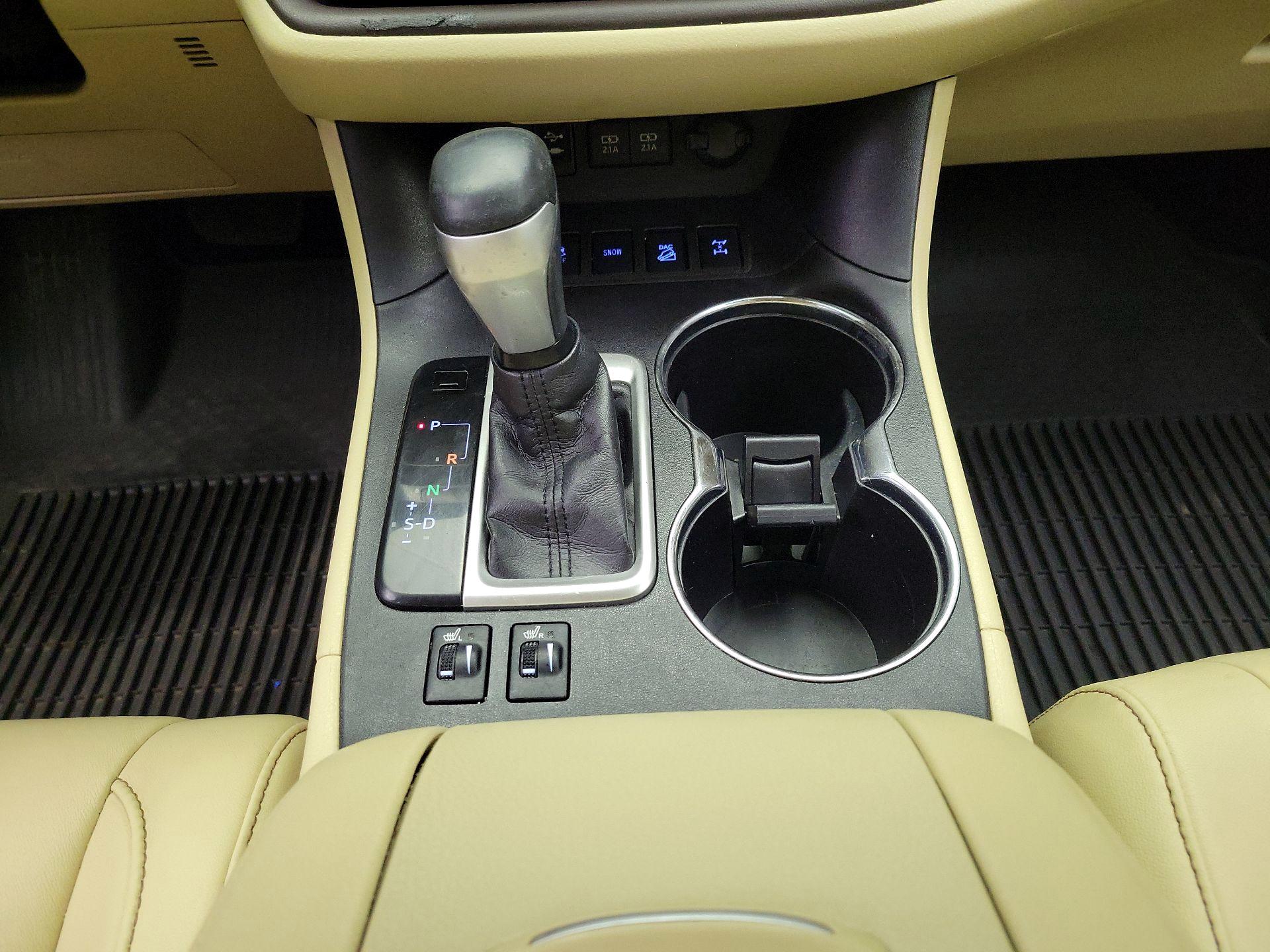 Thumbnail: 2017 Toyota Highlander - 18