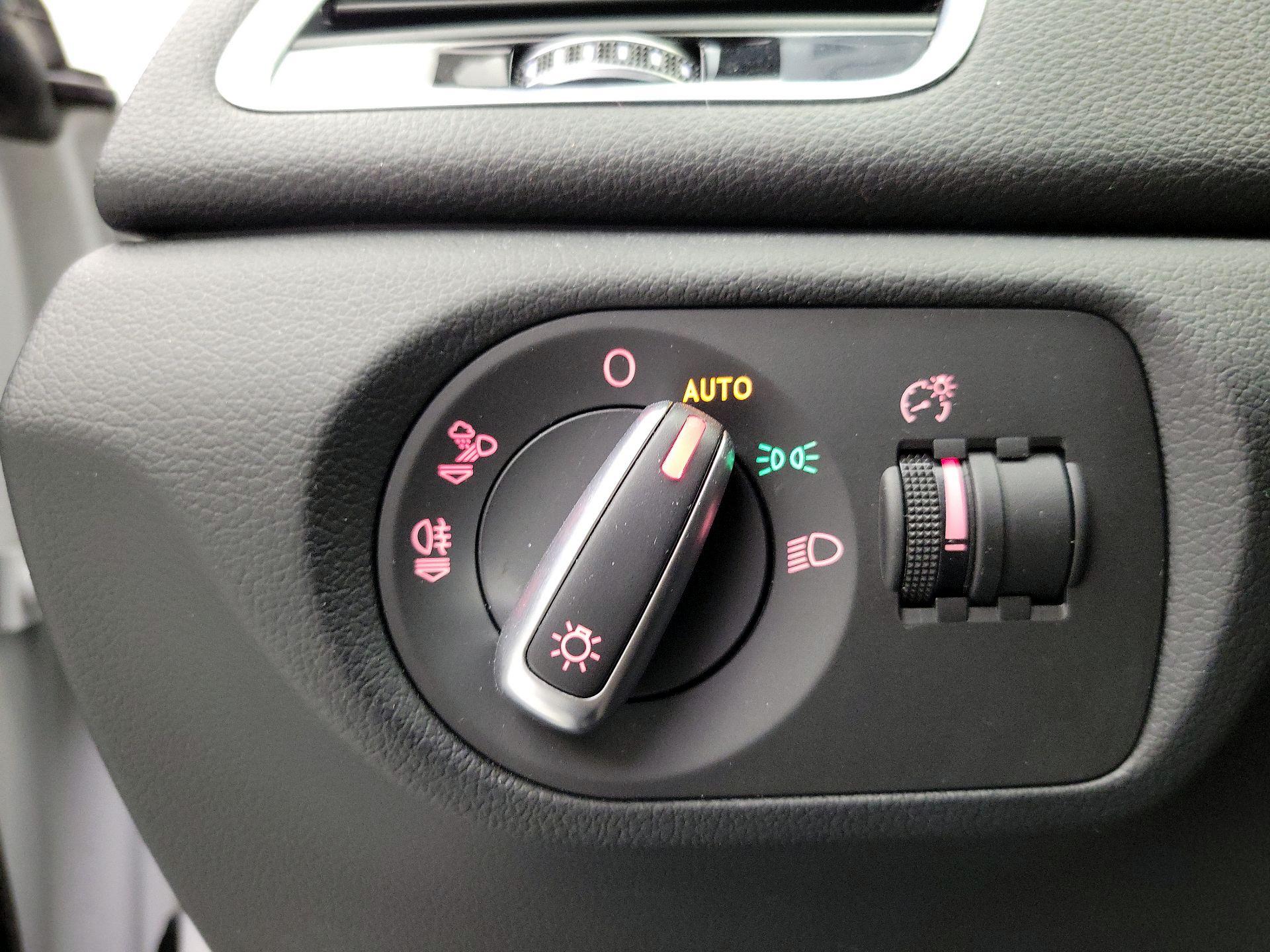 Thumbnail: 2018 Audi Q3 - 13