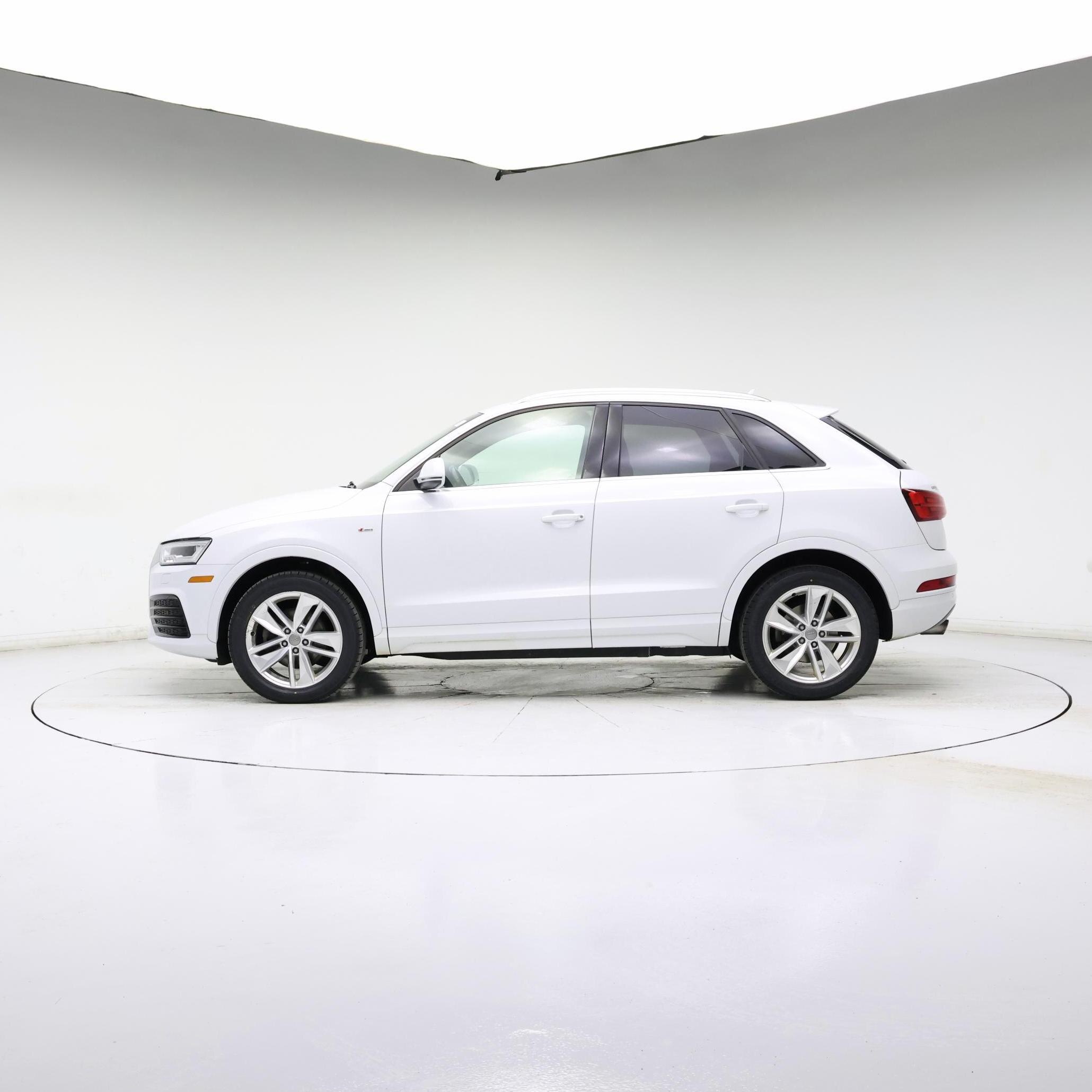 Thumbnail: 2018 Audi Q3 - 7