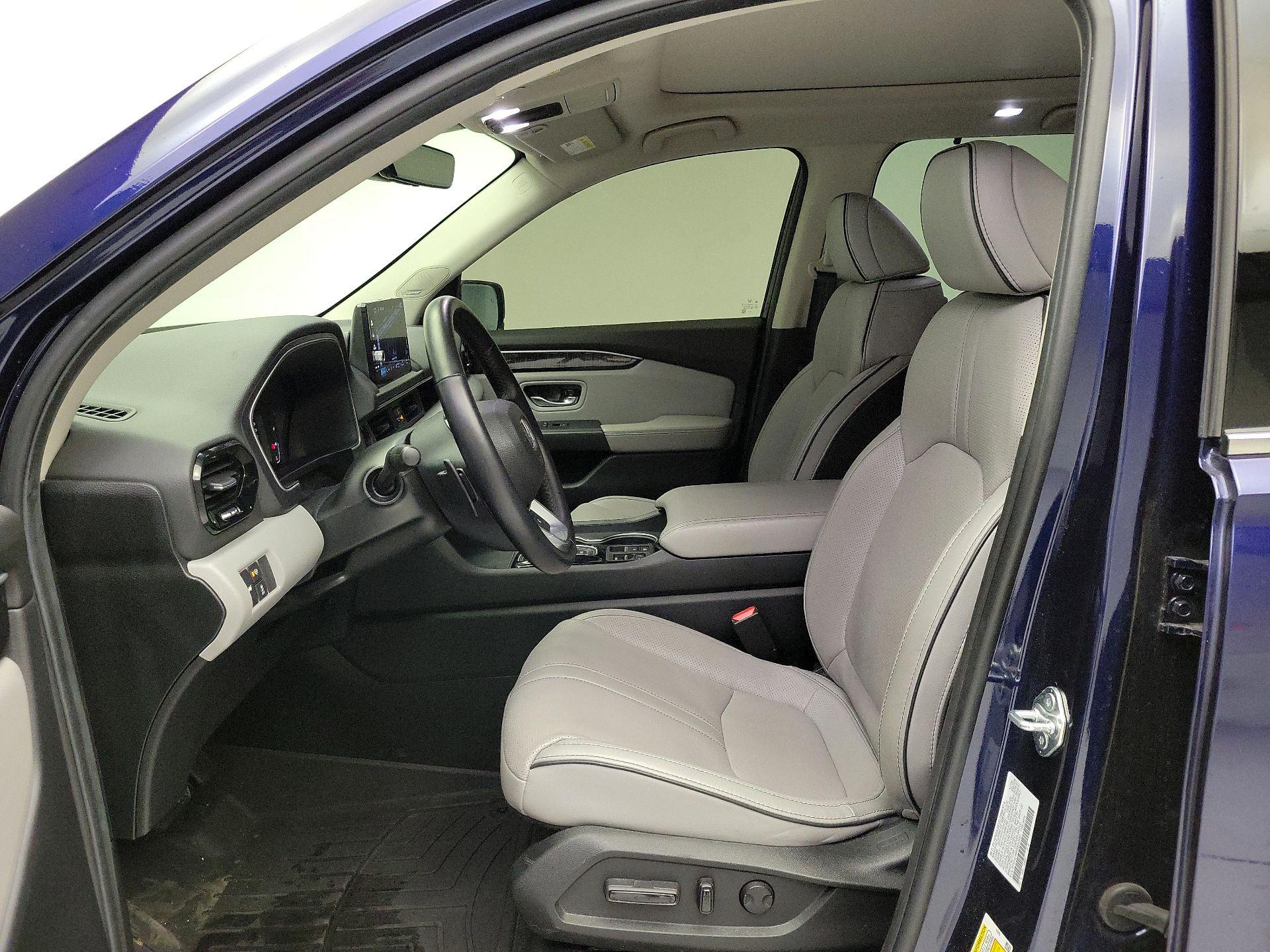 Thumbnail: 2025 Honda Pilot - 11