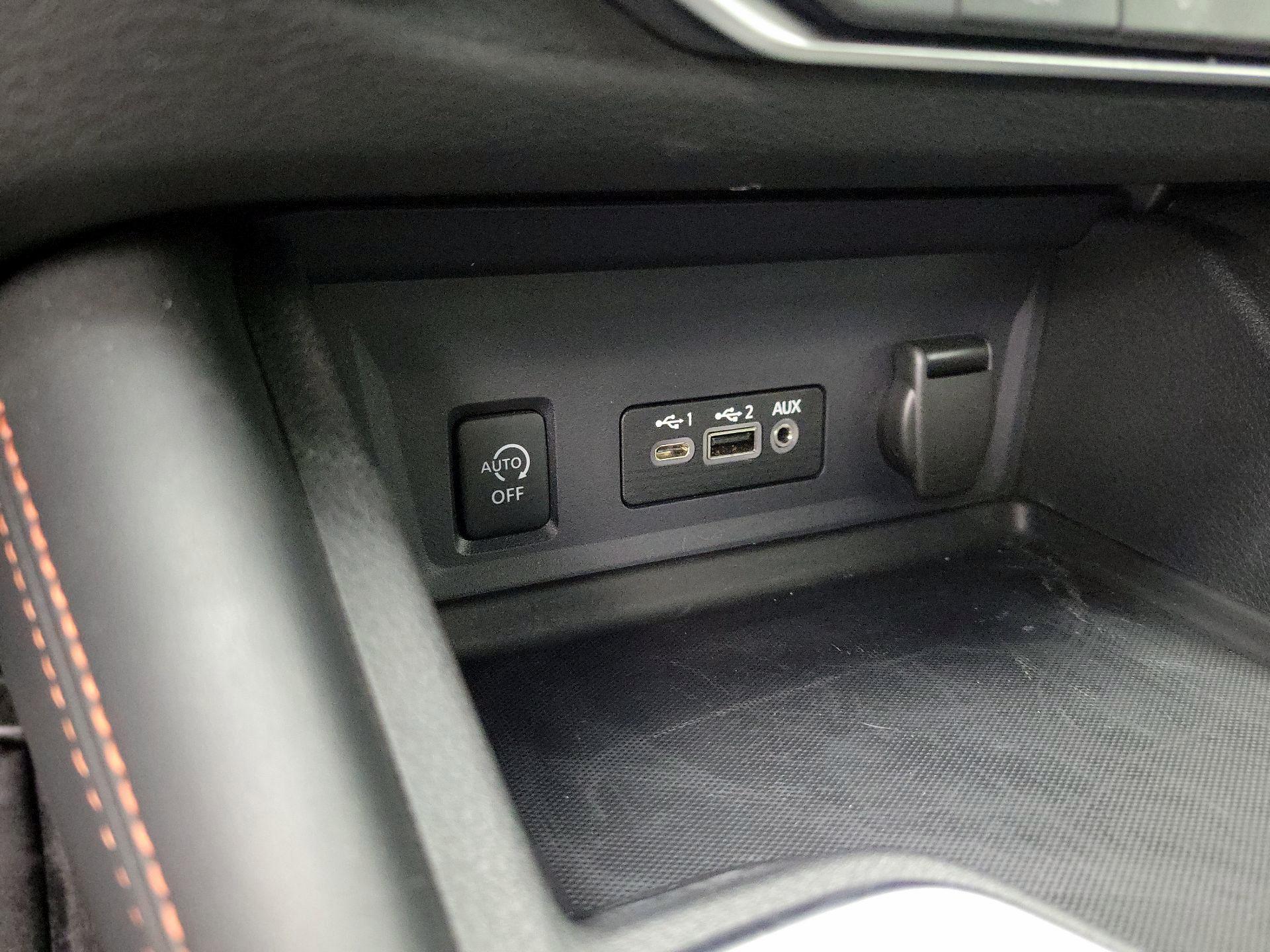 Thumbnail: 2025 Nissan Sentra - 18