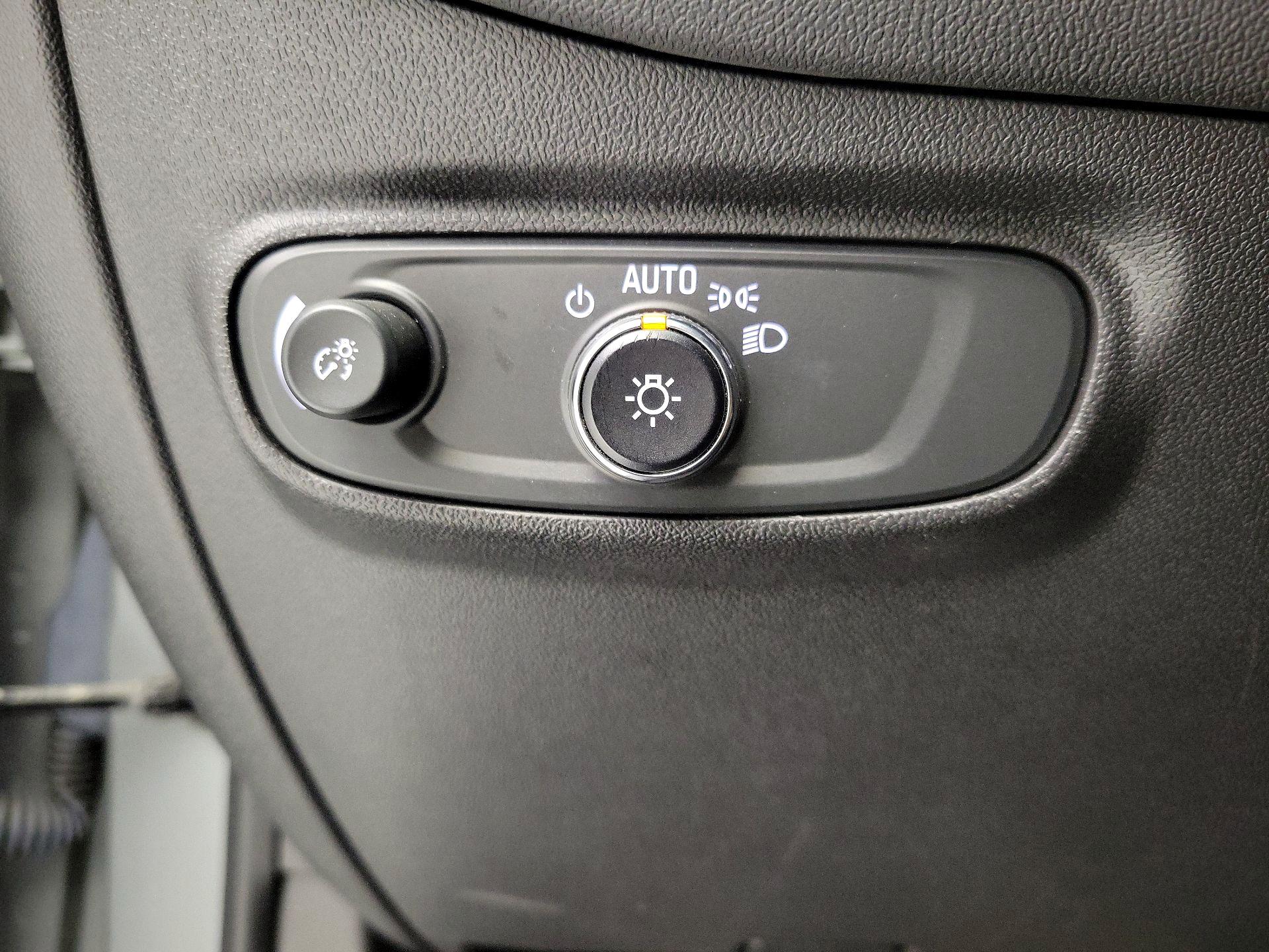 Thumbnail: 2023 Chevrolet Equinox - 13