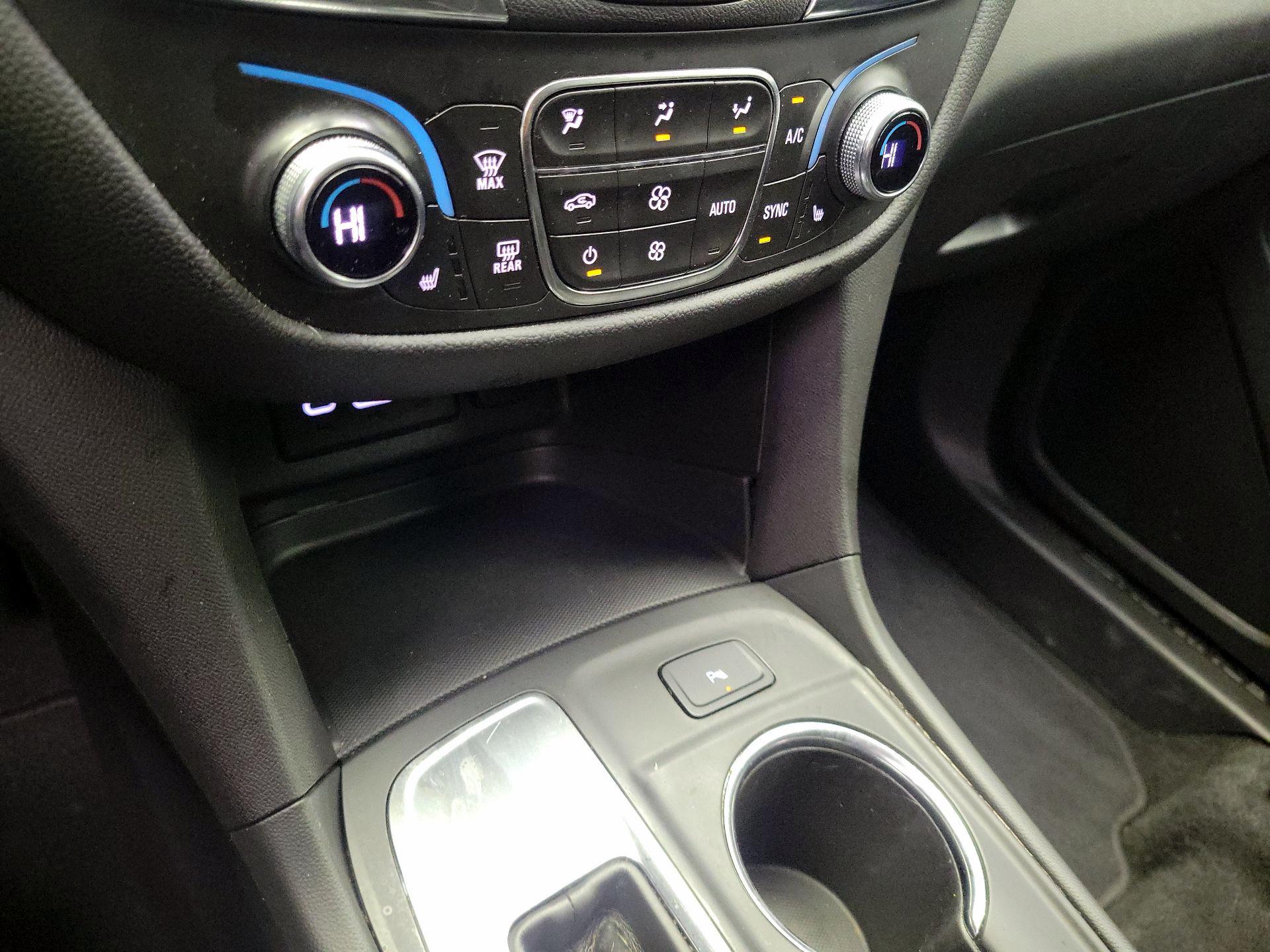 Thumbnail: 2023 Chevrolet Equinox - 16