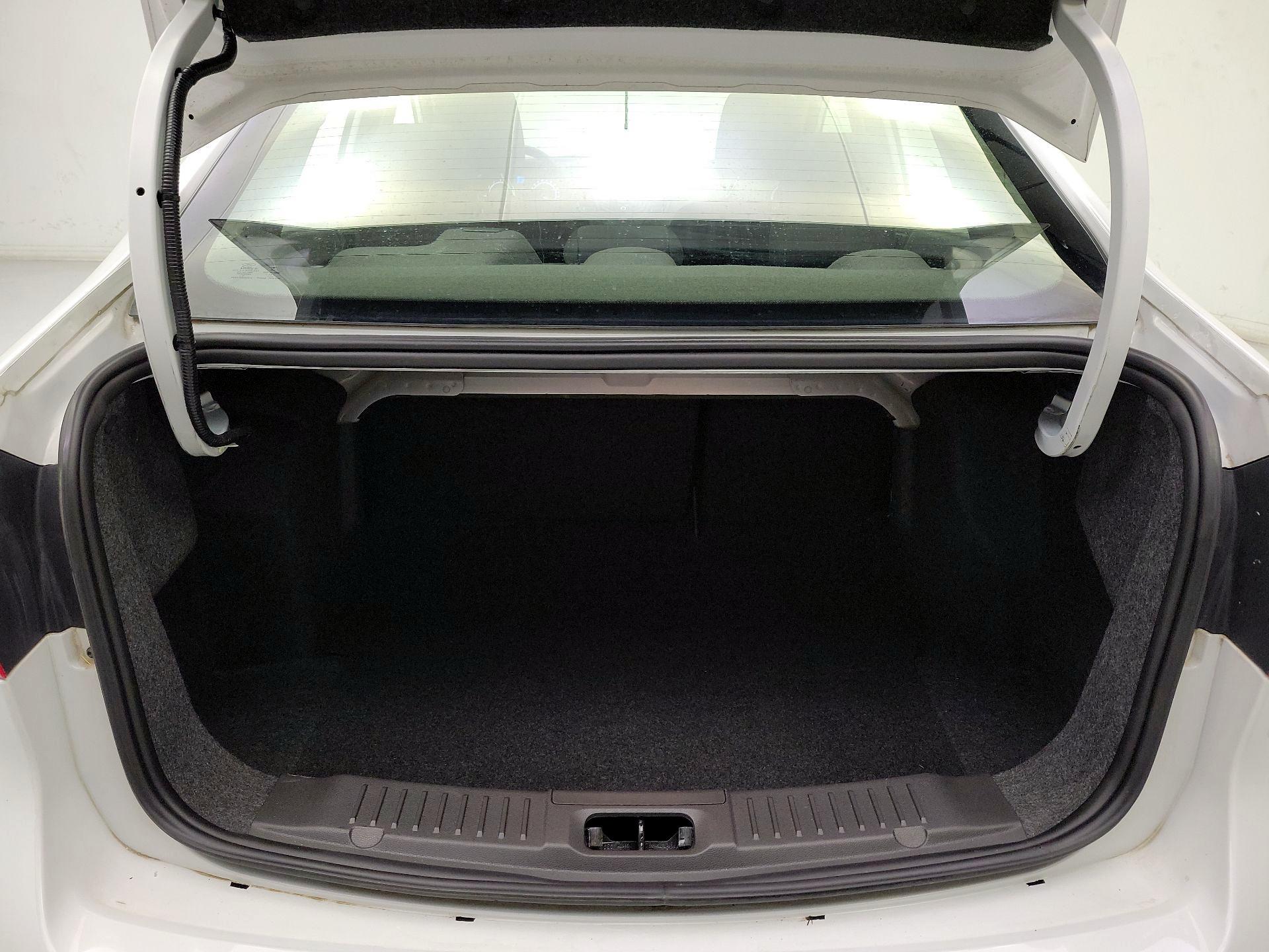 Thumbnail: 2019 Ford Fiesta - 18