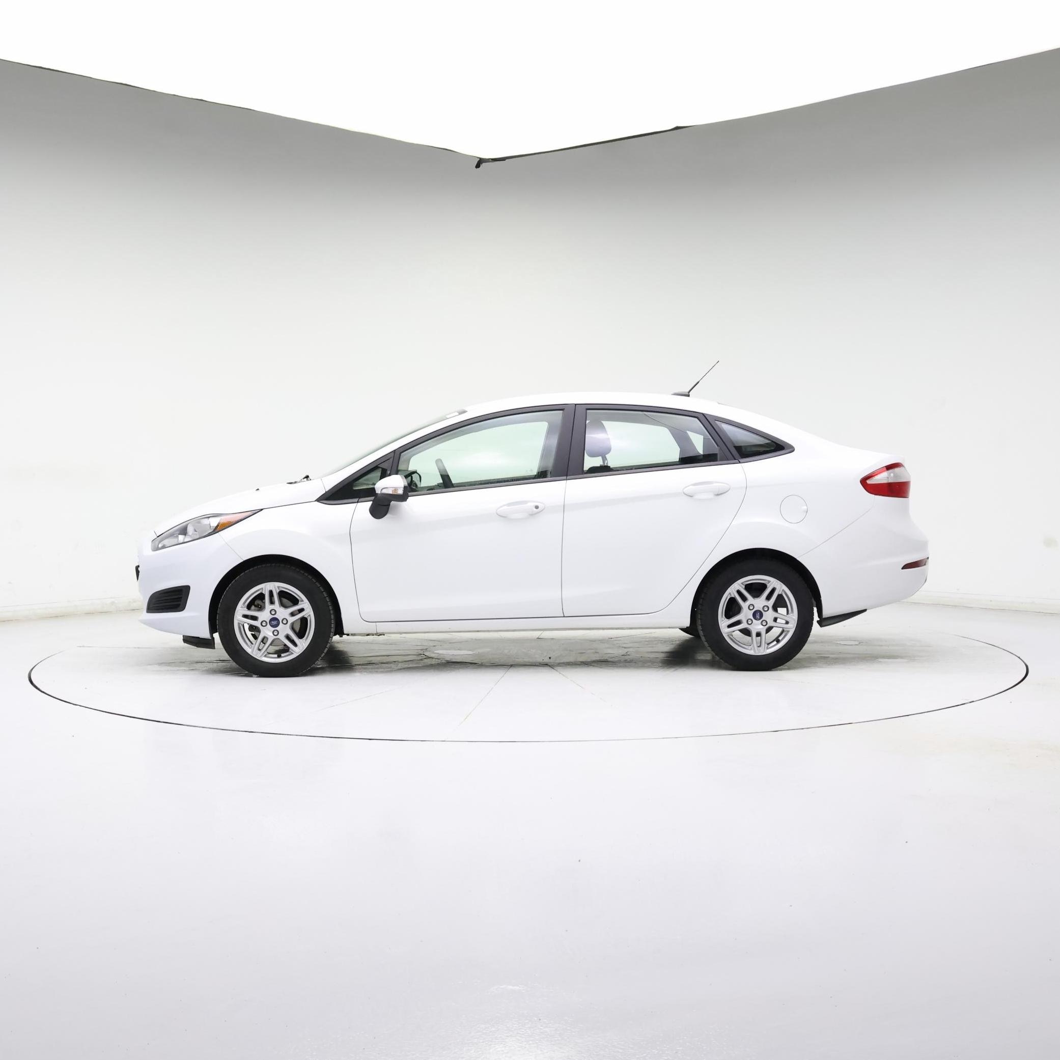 Thumbnail: 2019 Ford Fiesta - 3