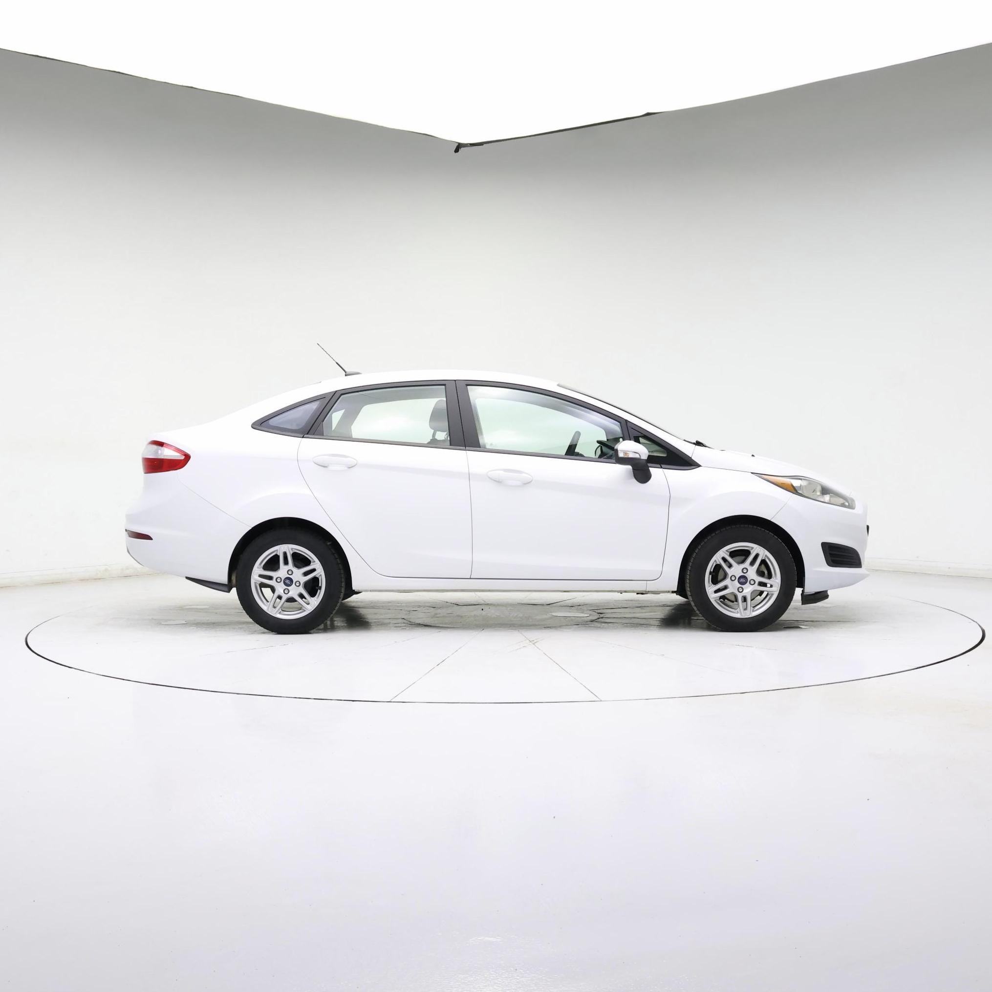 Thumbnail: 2019 Ford Fiesta - 7