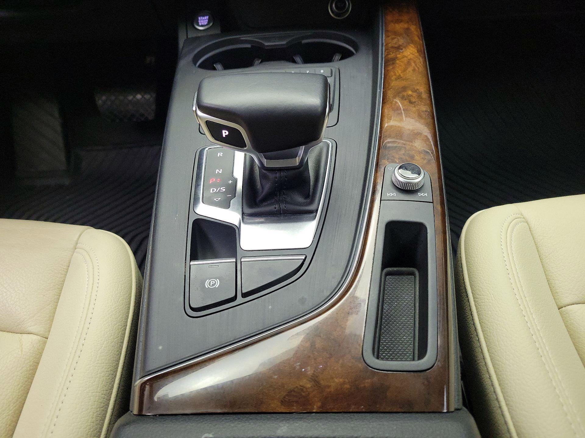 Thumbnail: 2017 Audi A4 - 17