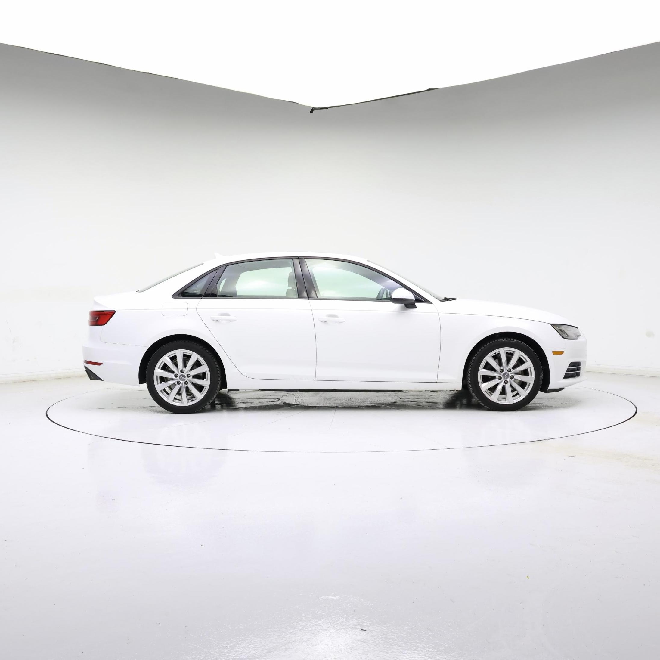 Thumbnail: 2017 Audi A4 - 3