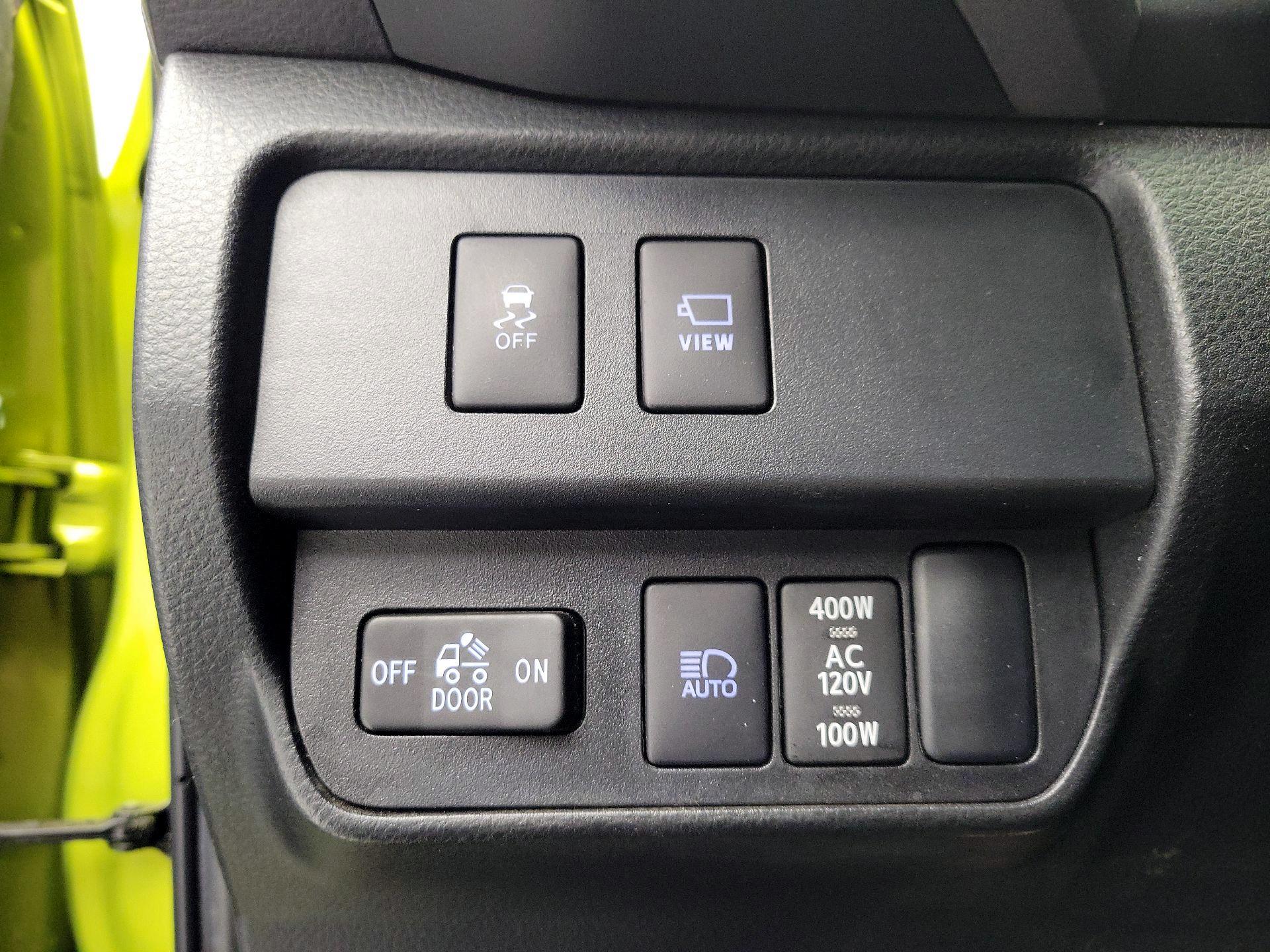 Thumbnail: 2023 Toyota Tacoma - 13