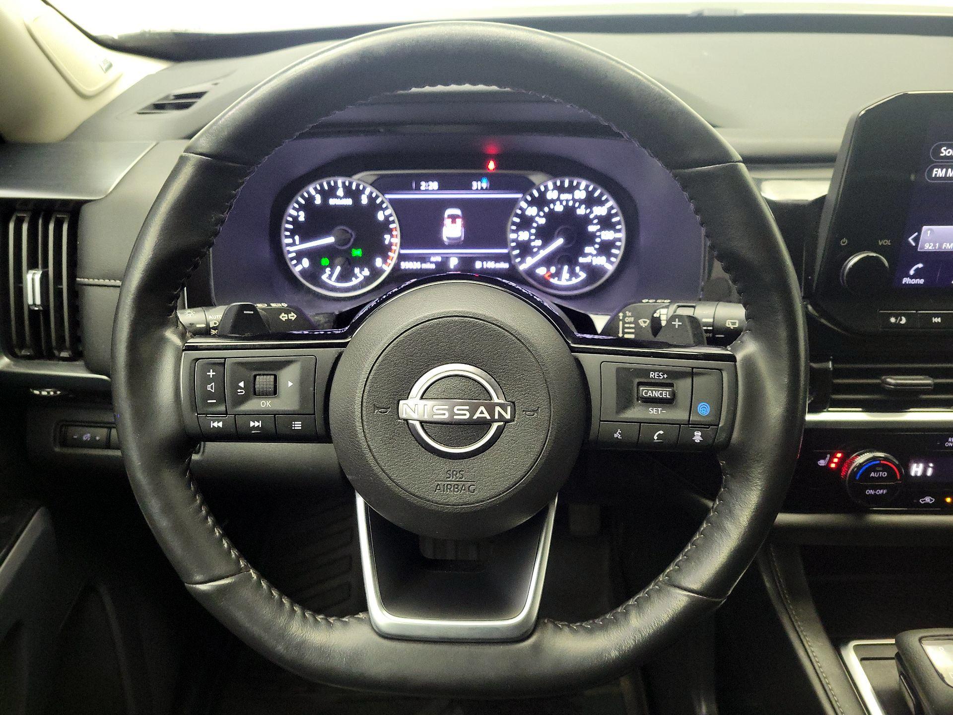 Thumbnail: 2023 Nissan Pathfinder - 10