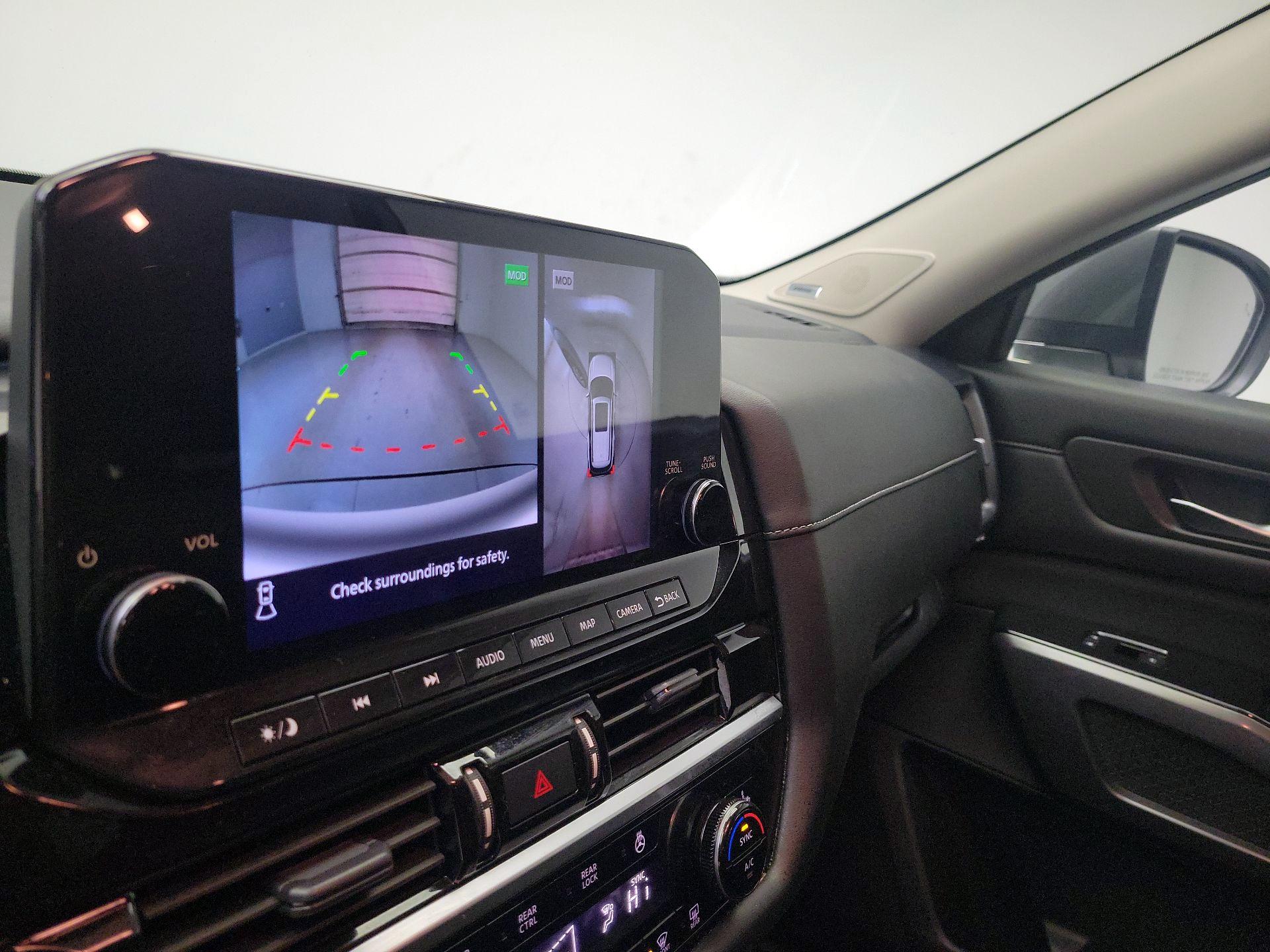 Thumbnail: 2023 Nissan Pathfinder - 15