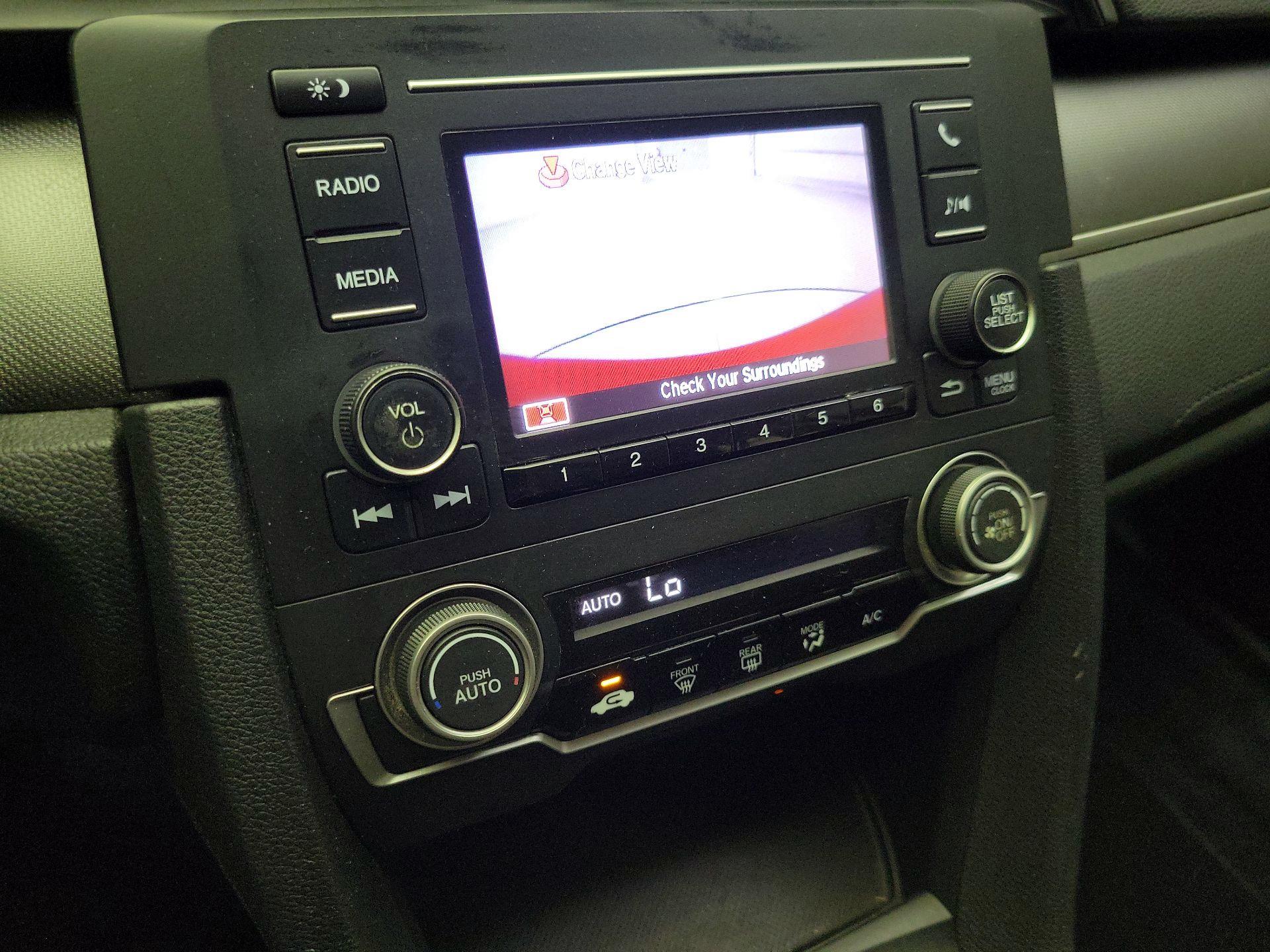 Thumbnail: 2016 Honda Civic - 14