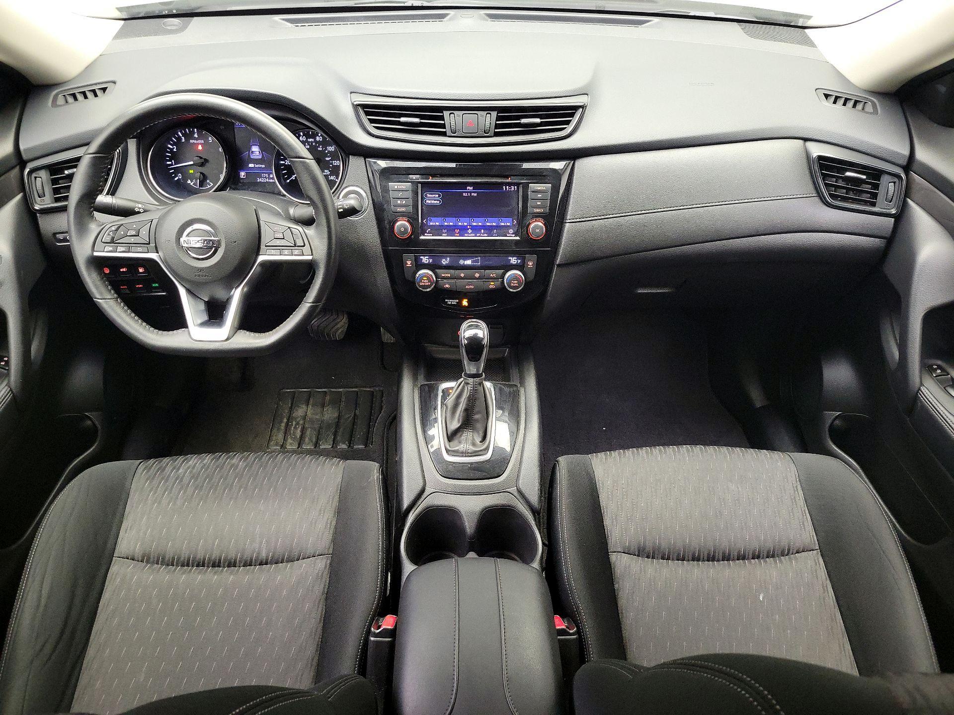 Thumbnail: 2019 Nissan Rogue - 9