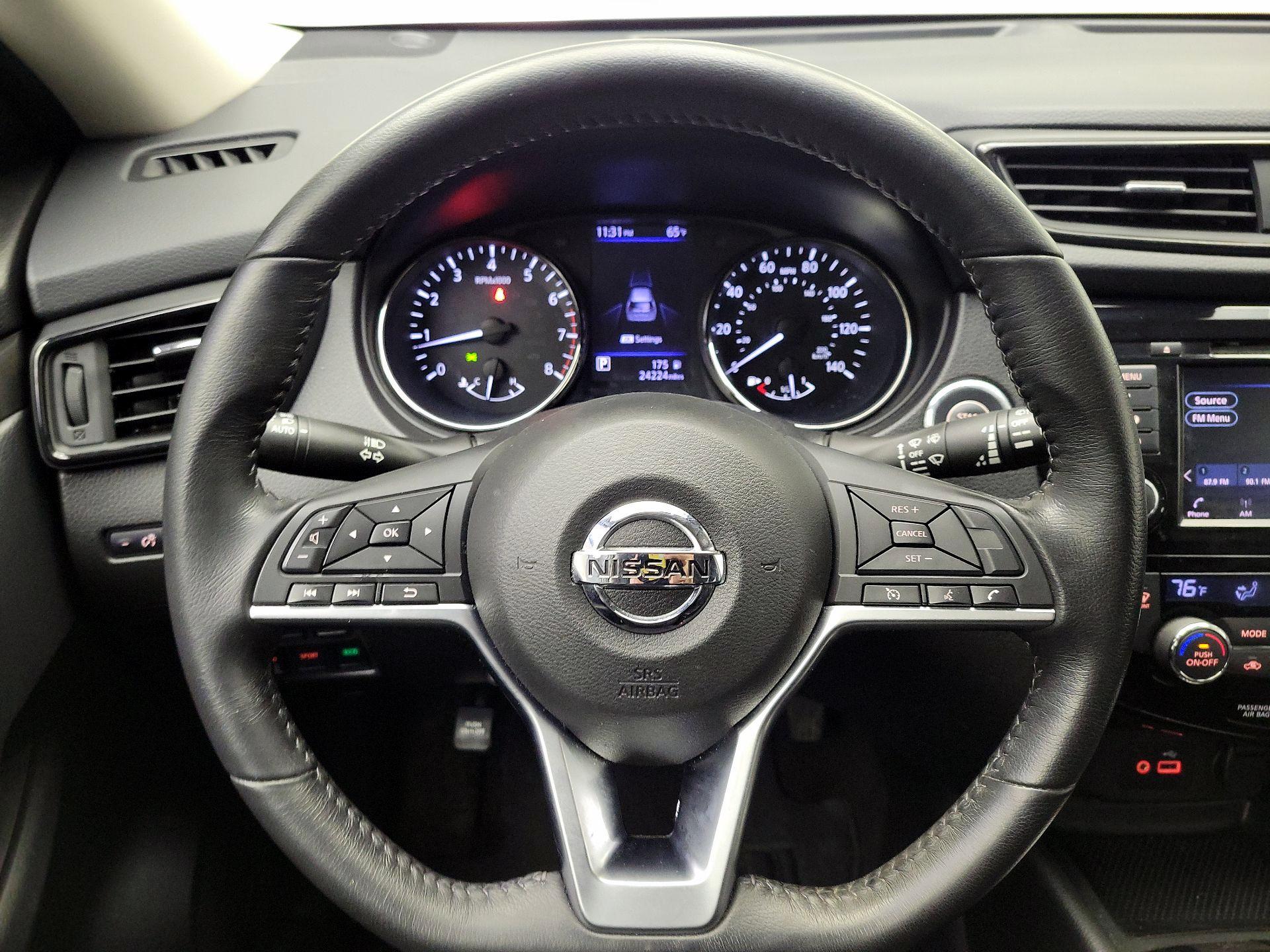 Thumbnail: 2019 Nissan Rogue - 10