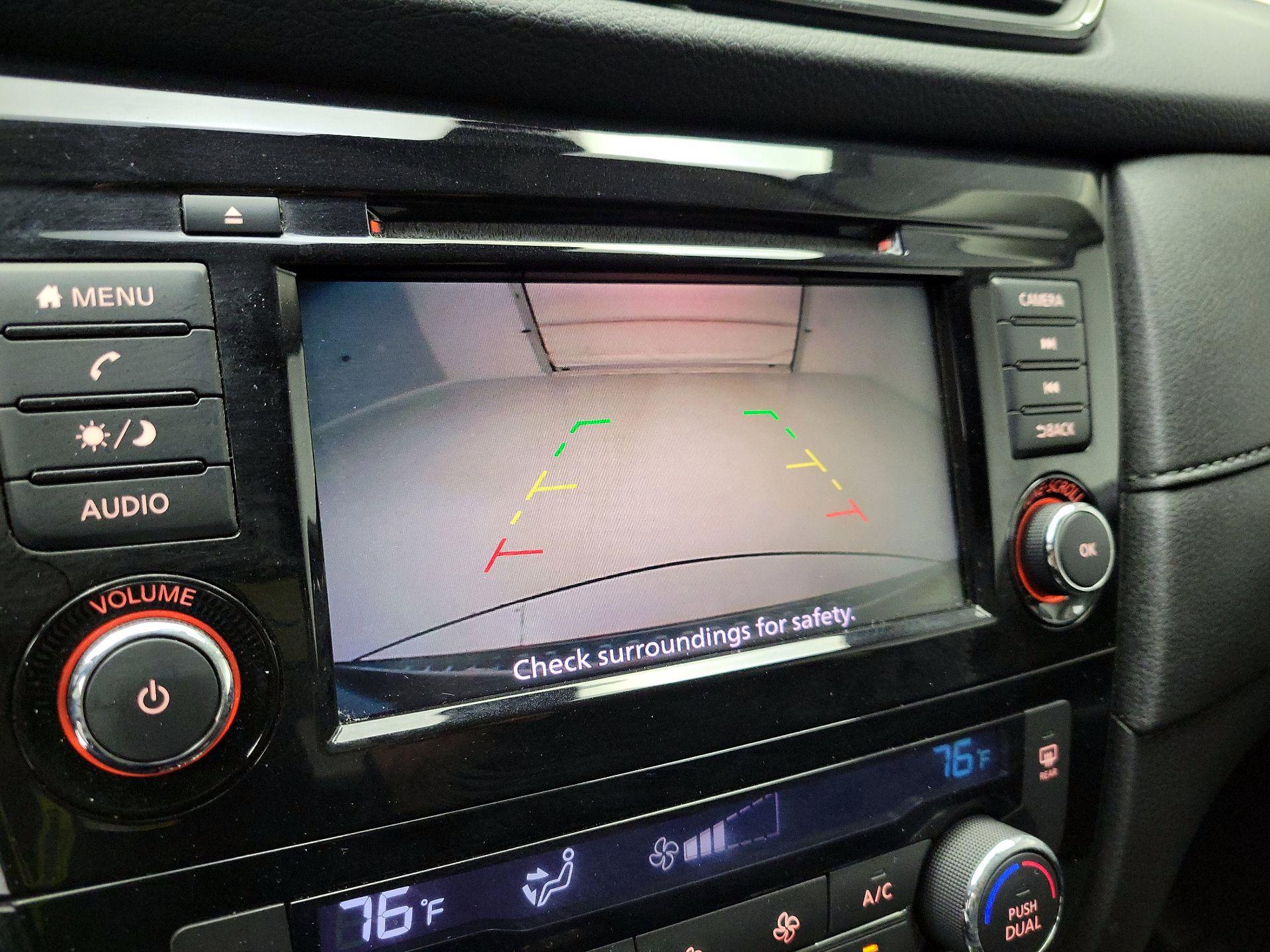 Thumbnail: 2019 Nissan Rogue - 14