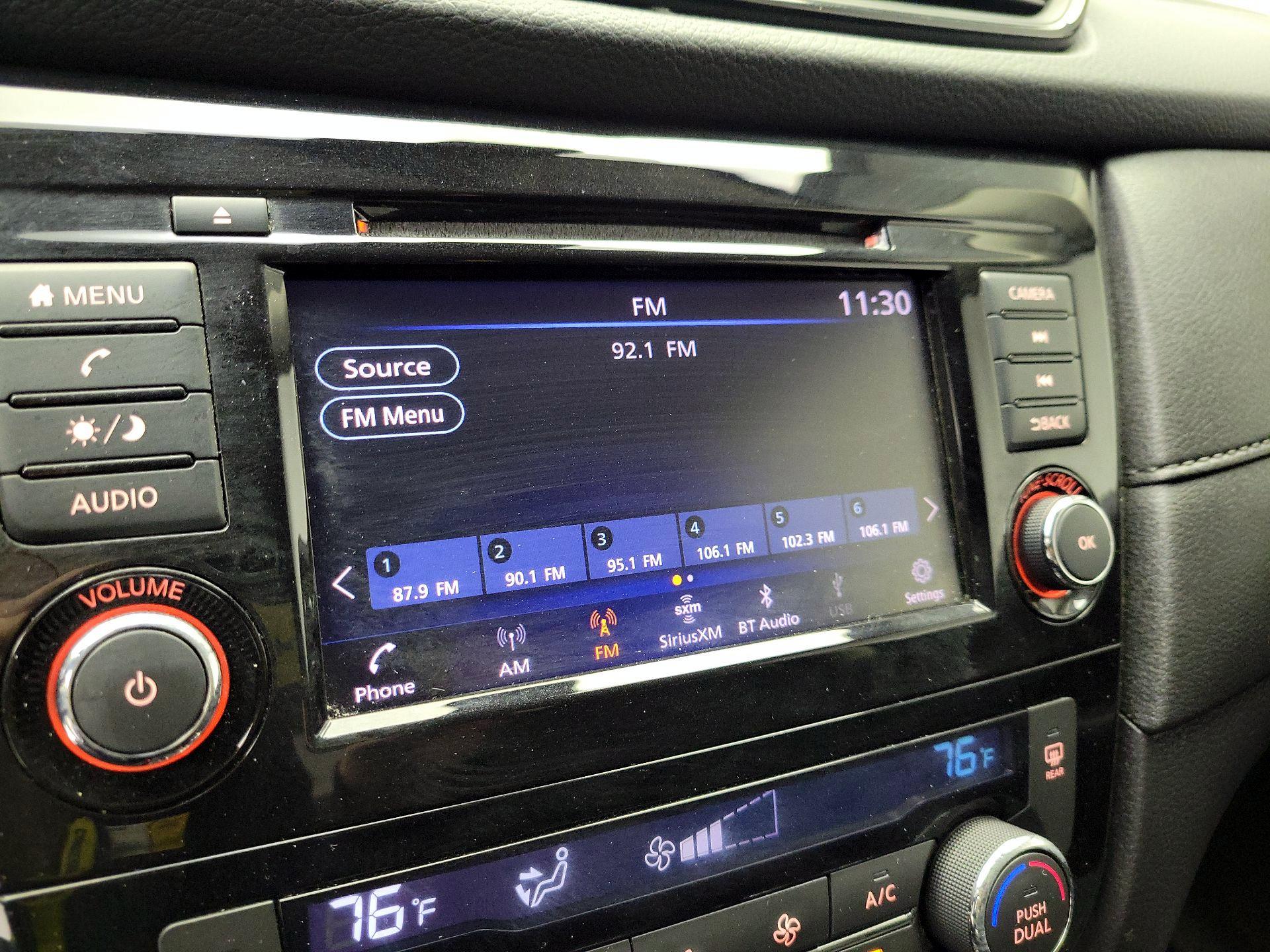 Thumbnail: 2019 Nissan Rogue - 15