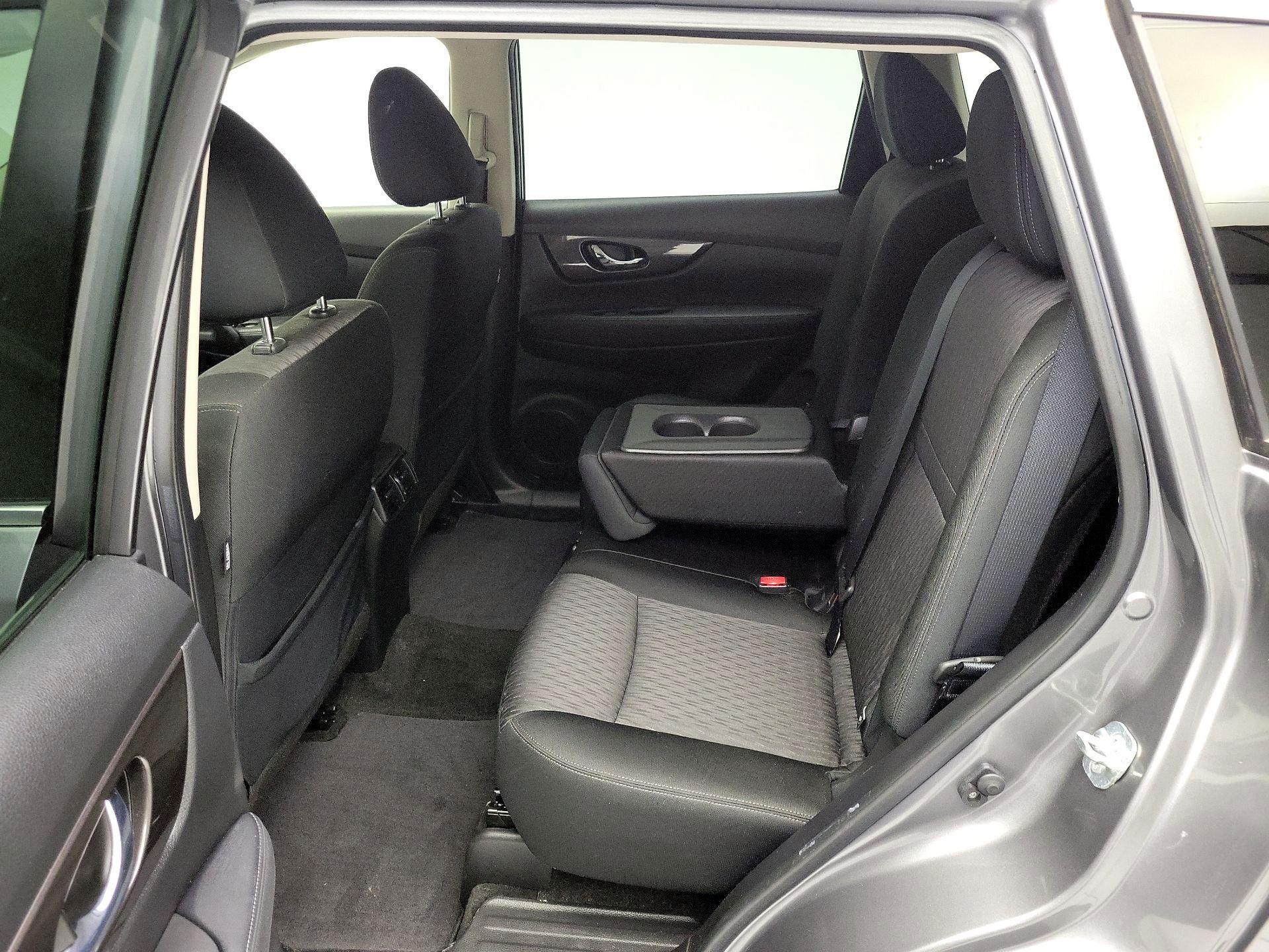 Thumbnail: 2019 Nissan Rogue - 19