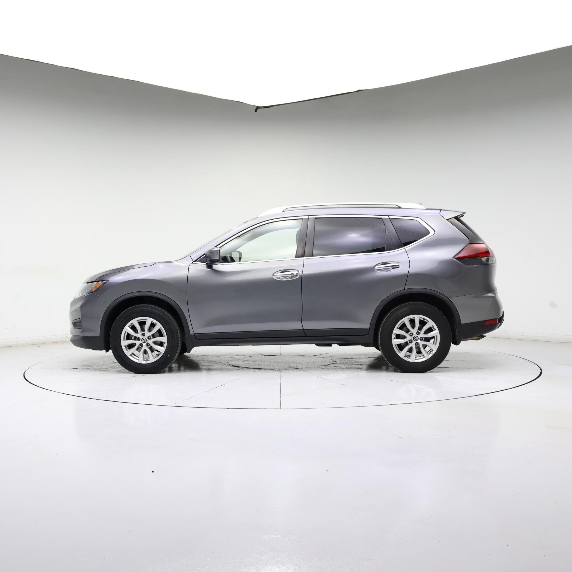 Thumbnail: 2019 Nissan Rogue - 3