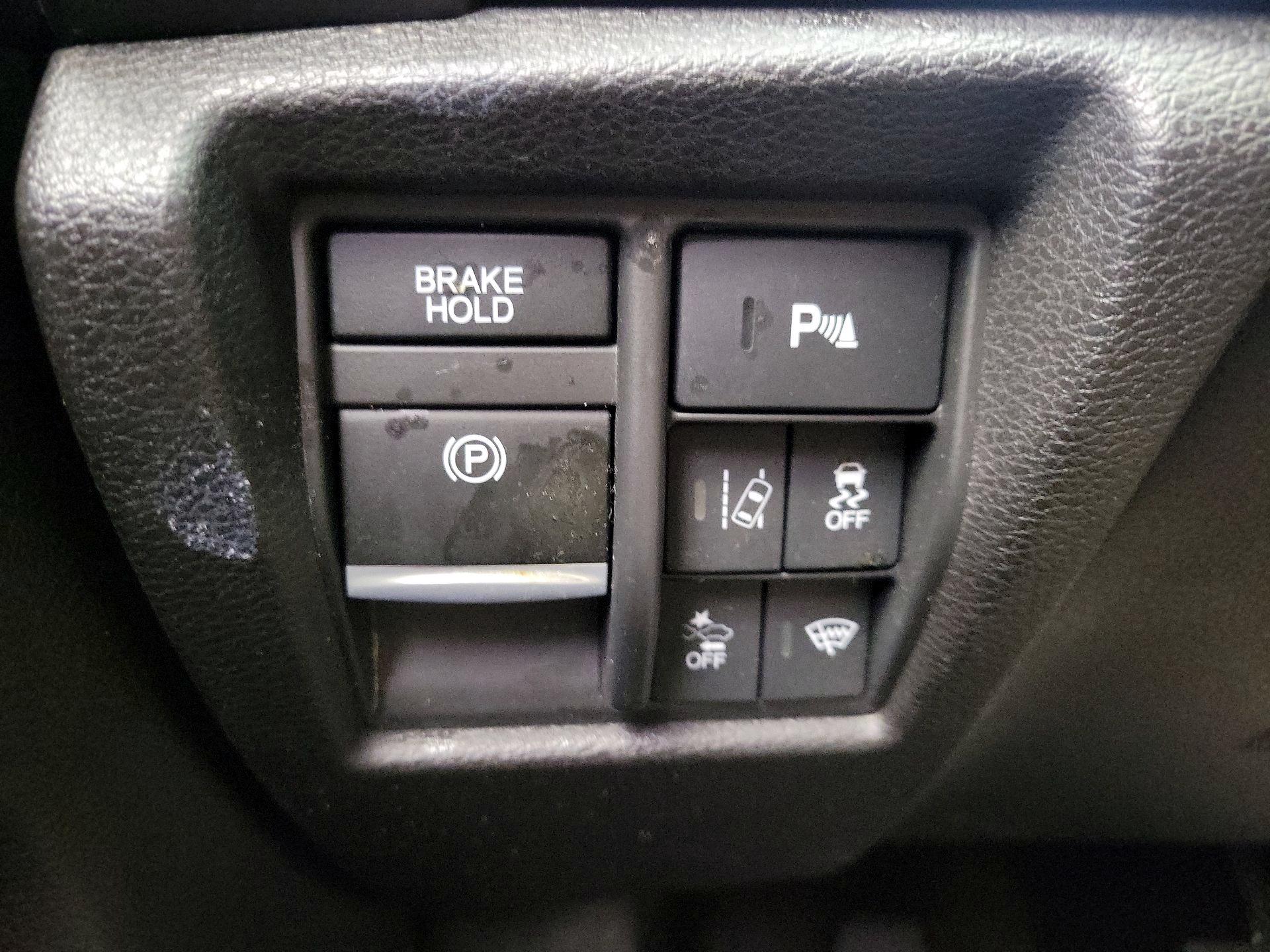 Thumbnail: 2017 Acura MDX - 13