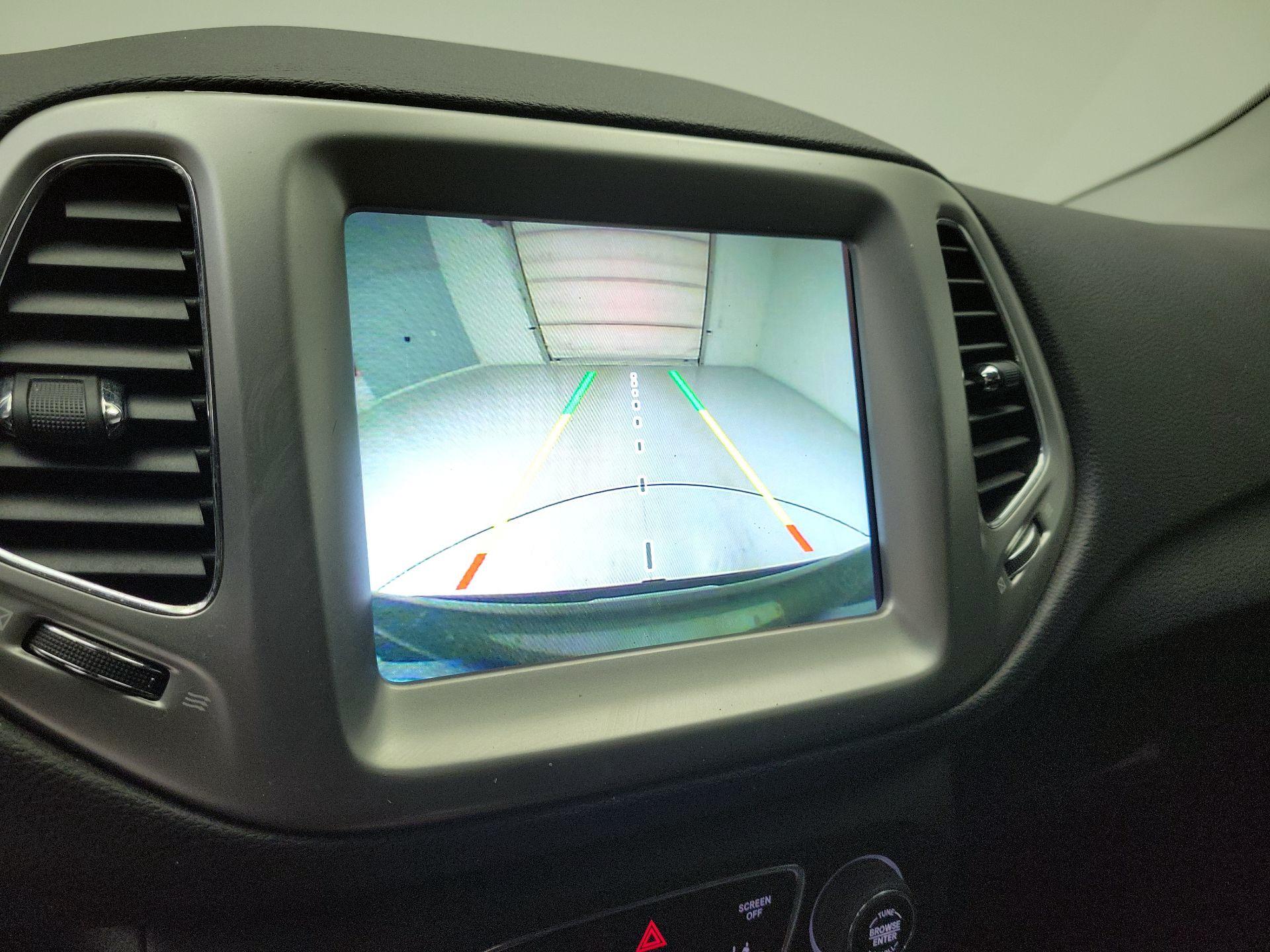 Thumbnail: 2018 Jeep Compass - 15