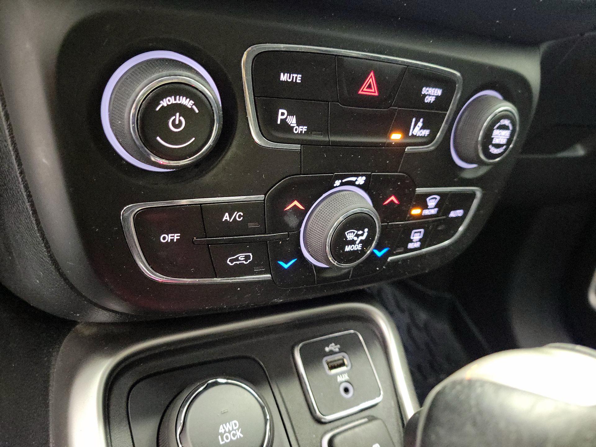 Thumbnail: 2018 Jeep Compass - 17