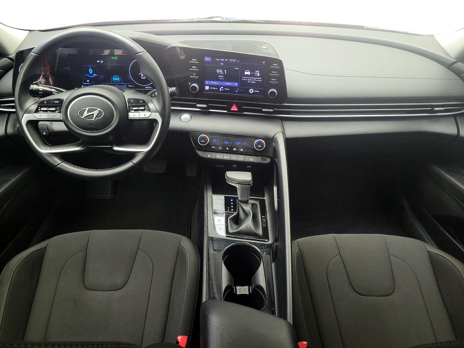 Thumbnail: 2022 Hyundai Elantra - 9