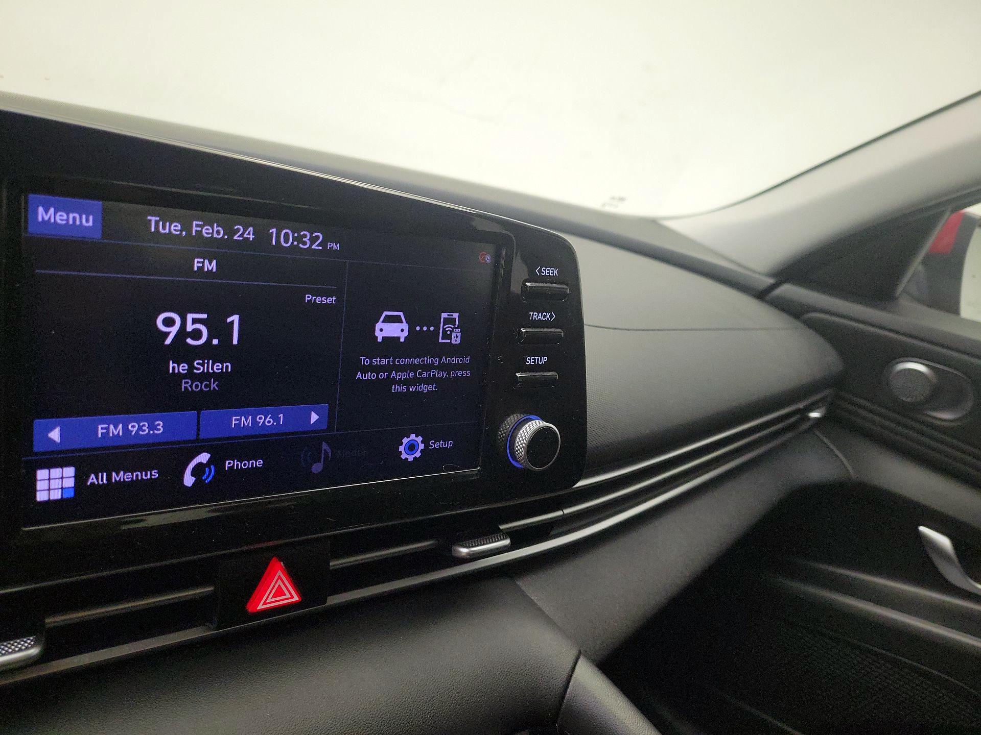 Thumbnail: 2022 Hyundai Elantra - 15