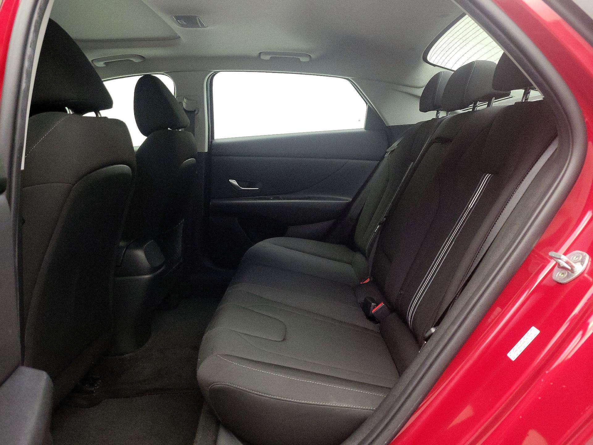 Thumbnail: 2022 Hyundai Elantra - 20