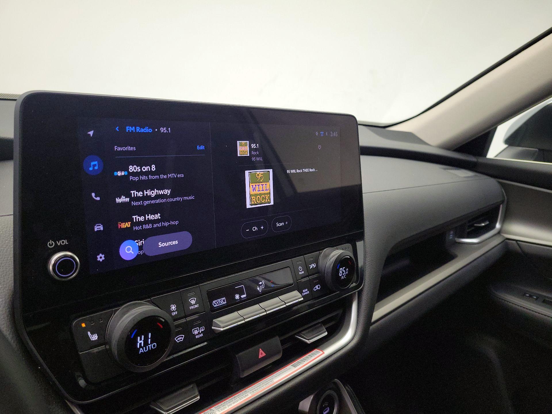 Thumbnail: 2026 Toyota Highlander - 16