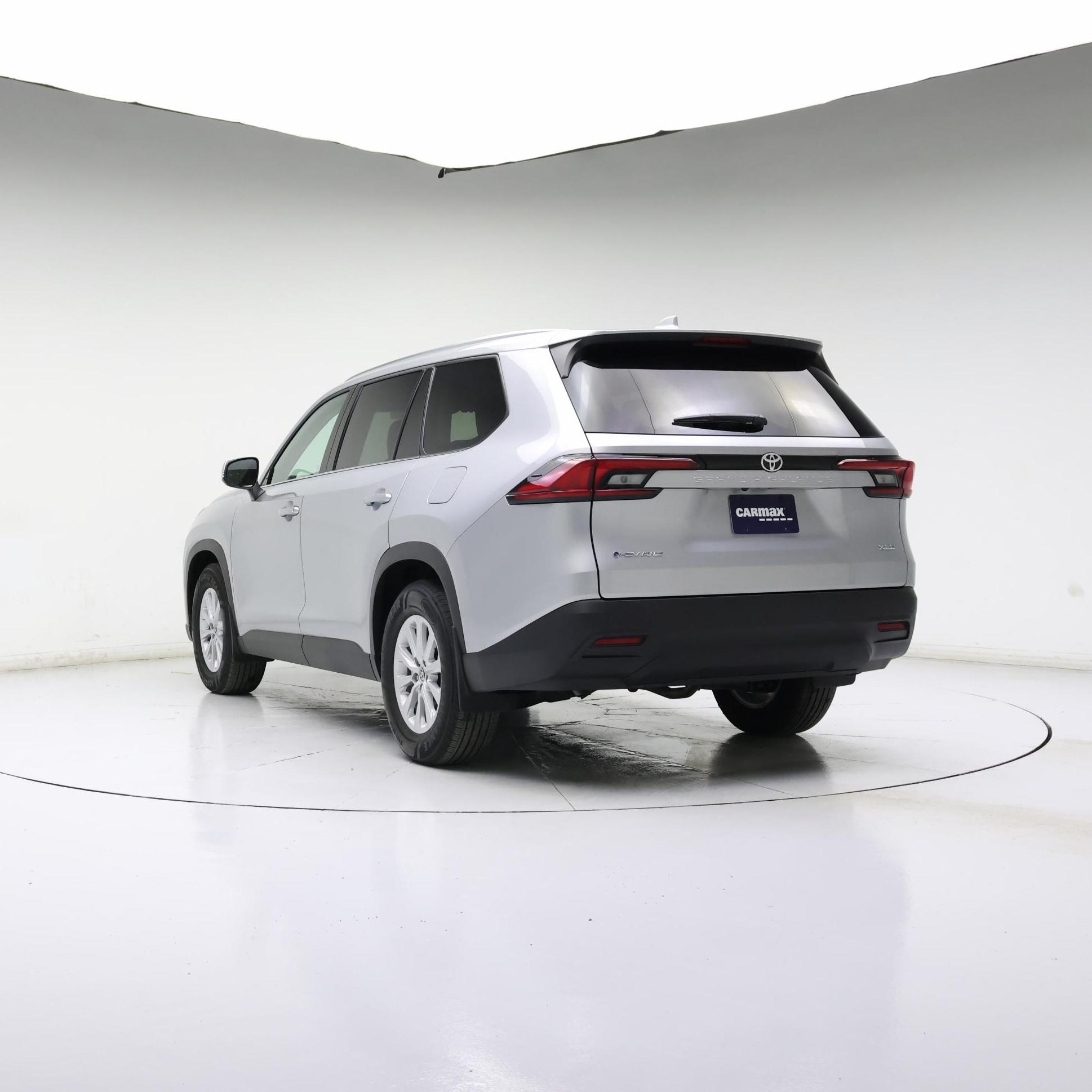 Thumbnail: 2026 Toyota Highlander - 2