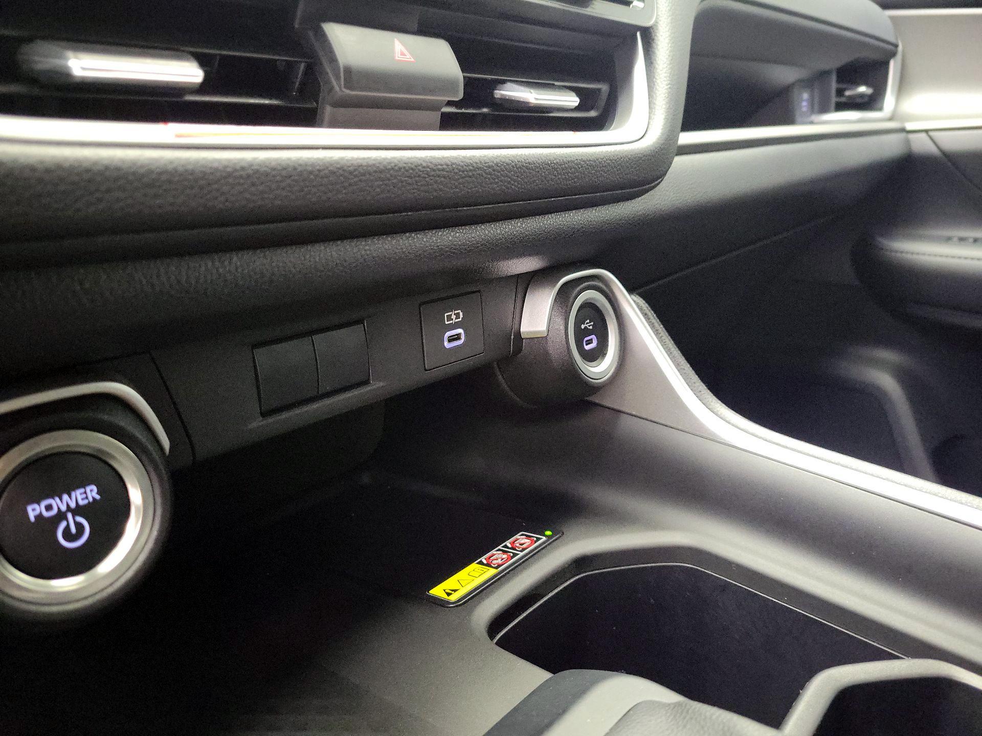 Thumbnail: 2026 Toyota Highlander - 19