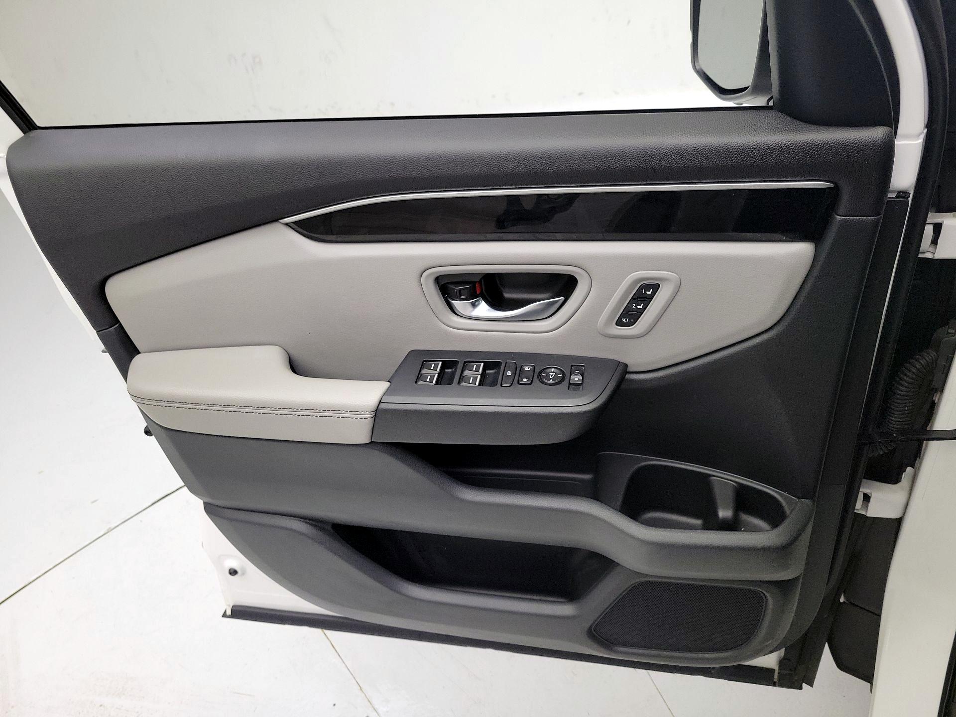 Thumbnail: 2023 Honda Pilot - 12