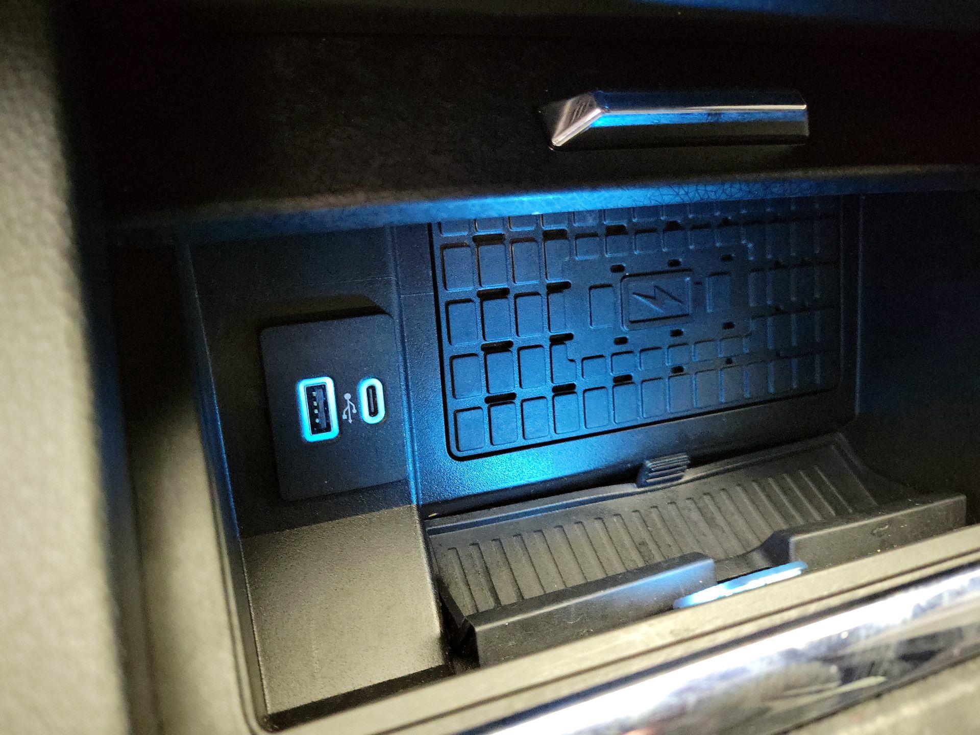 Thumbnail: 2022 Ford Expedition MAX - 19