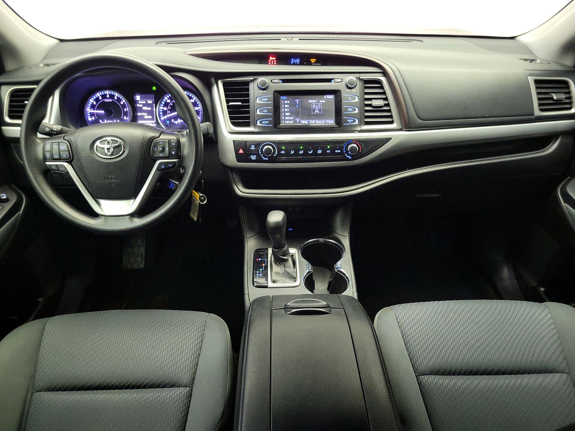 Thumbnail: 2019 Toyota Highlander - 9