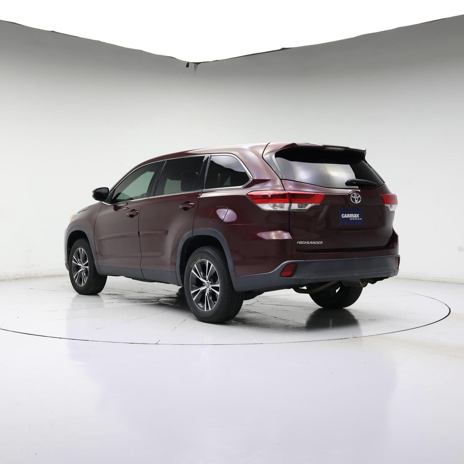 Thumbnail: 2019 Toyota Highlander - 2