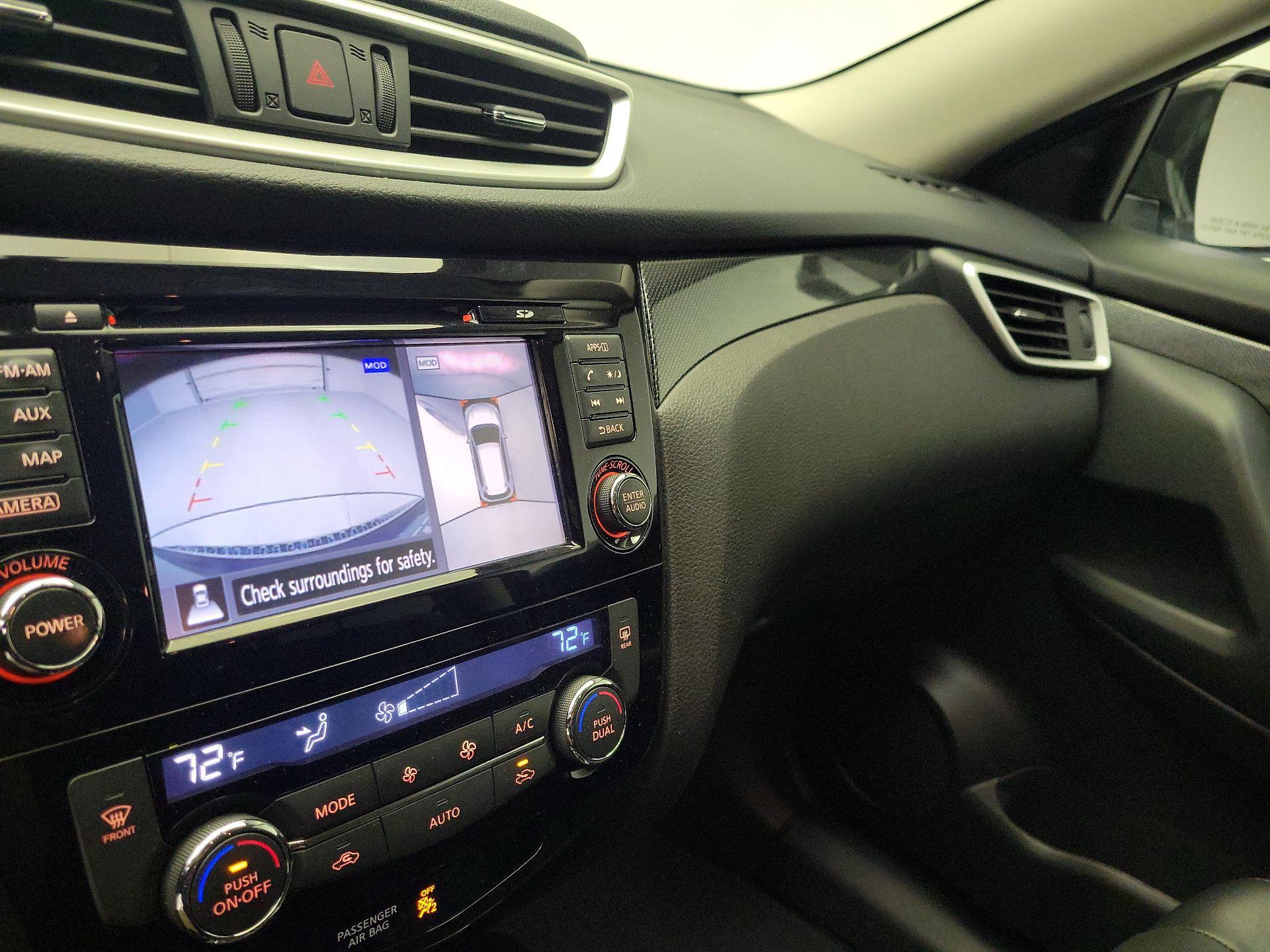 Thumbnail: 2016 Nissan Rogue - 15