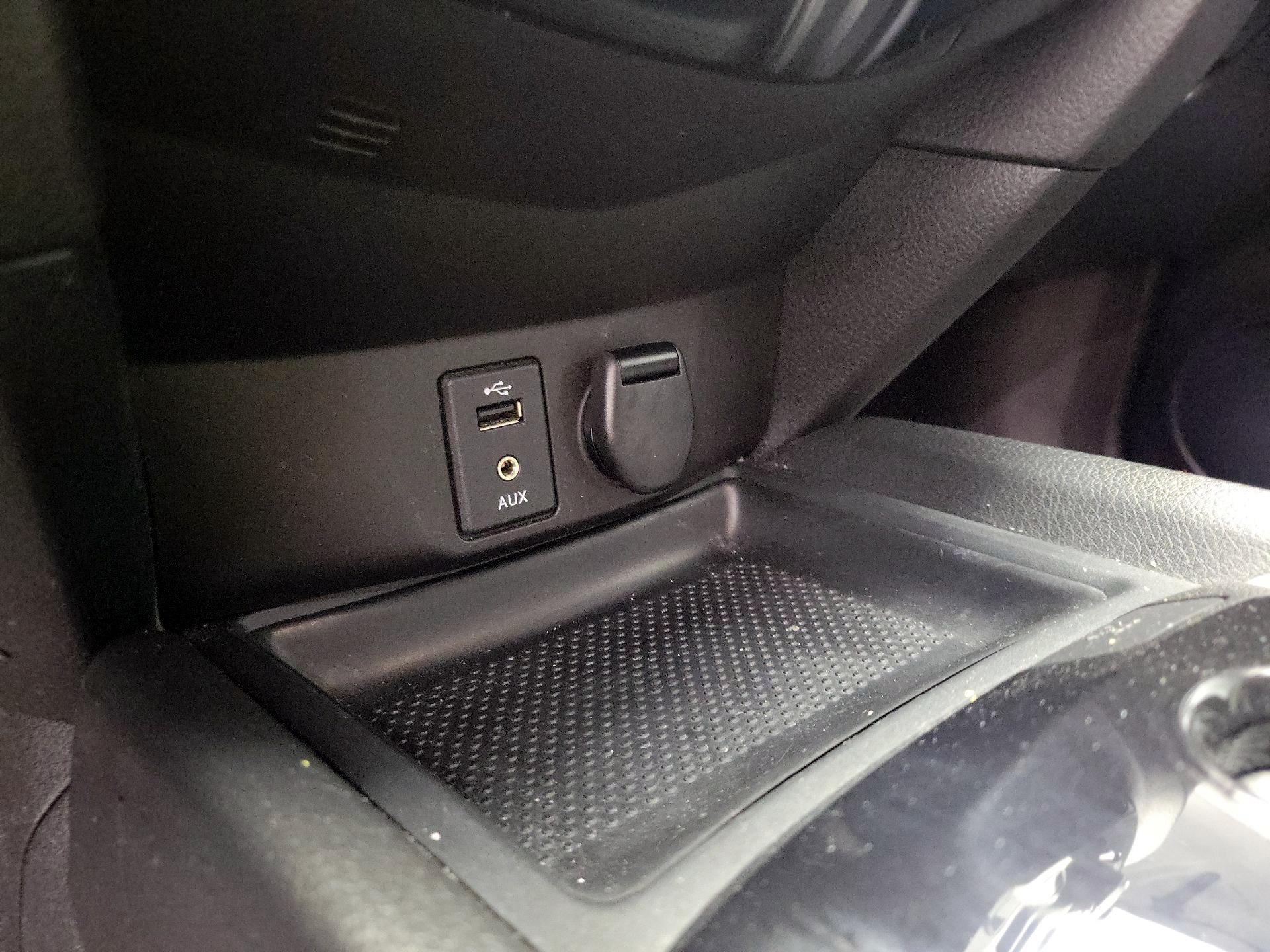 Thumbnail: 2016 Nissan Rogue - 19