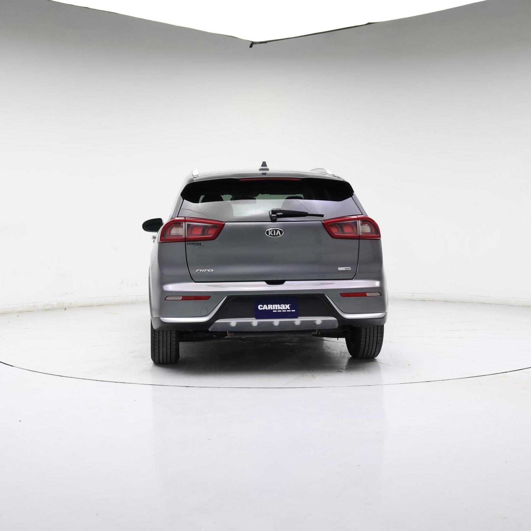 Thumbnail: 2017 Kia Niro - 6