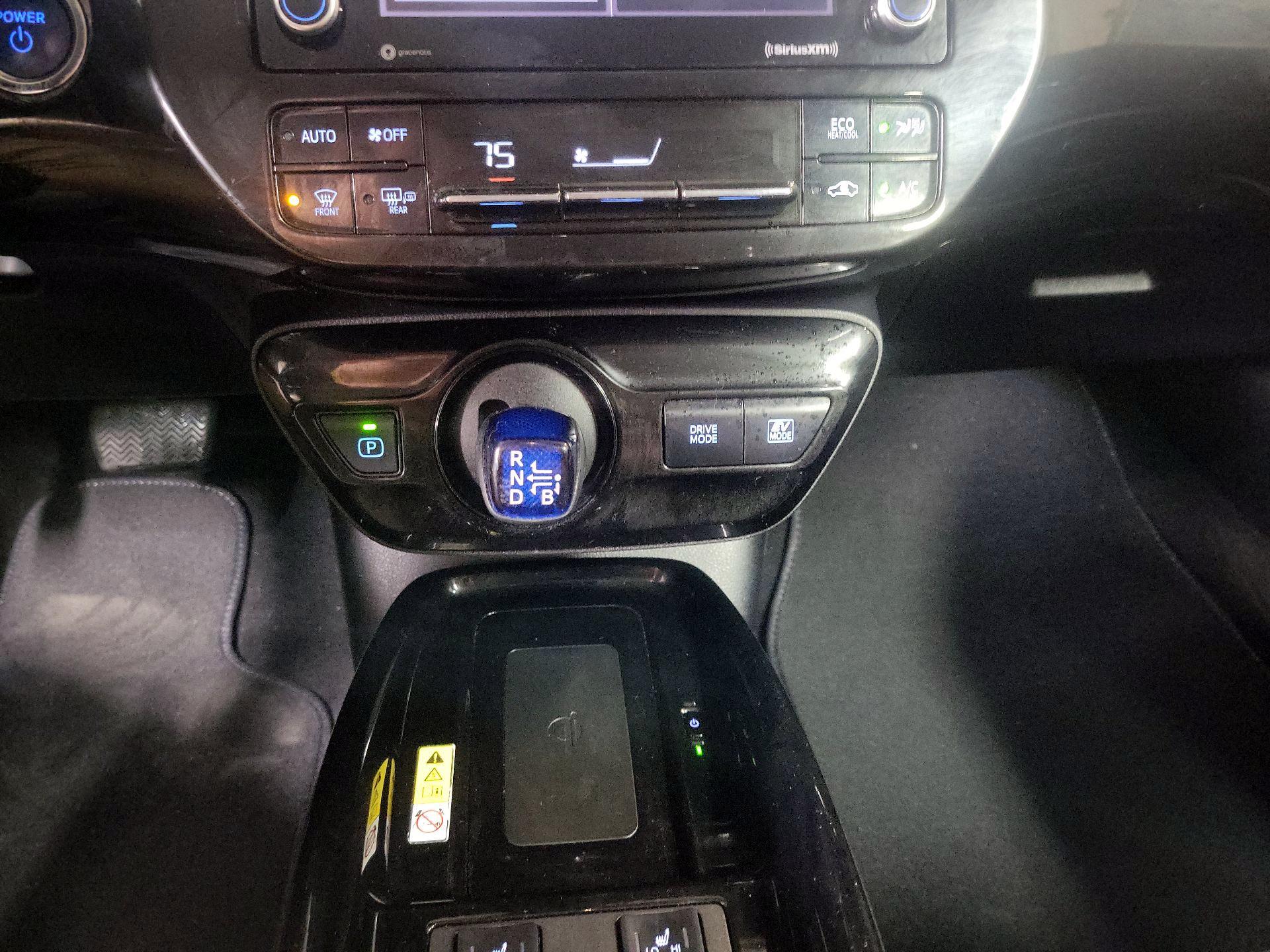 Thumbnail: 2021 Toyota Prius - 17