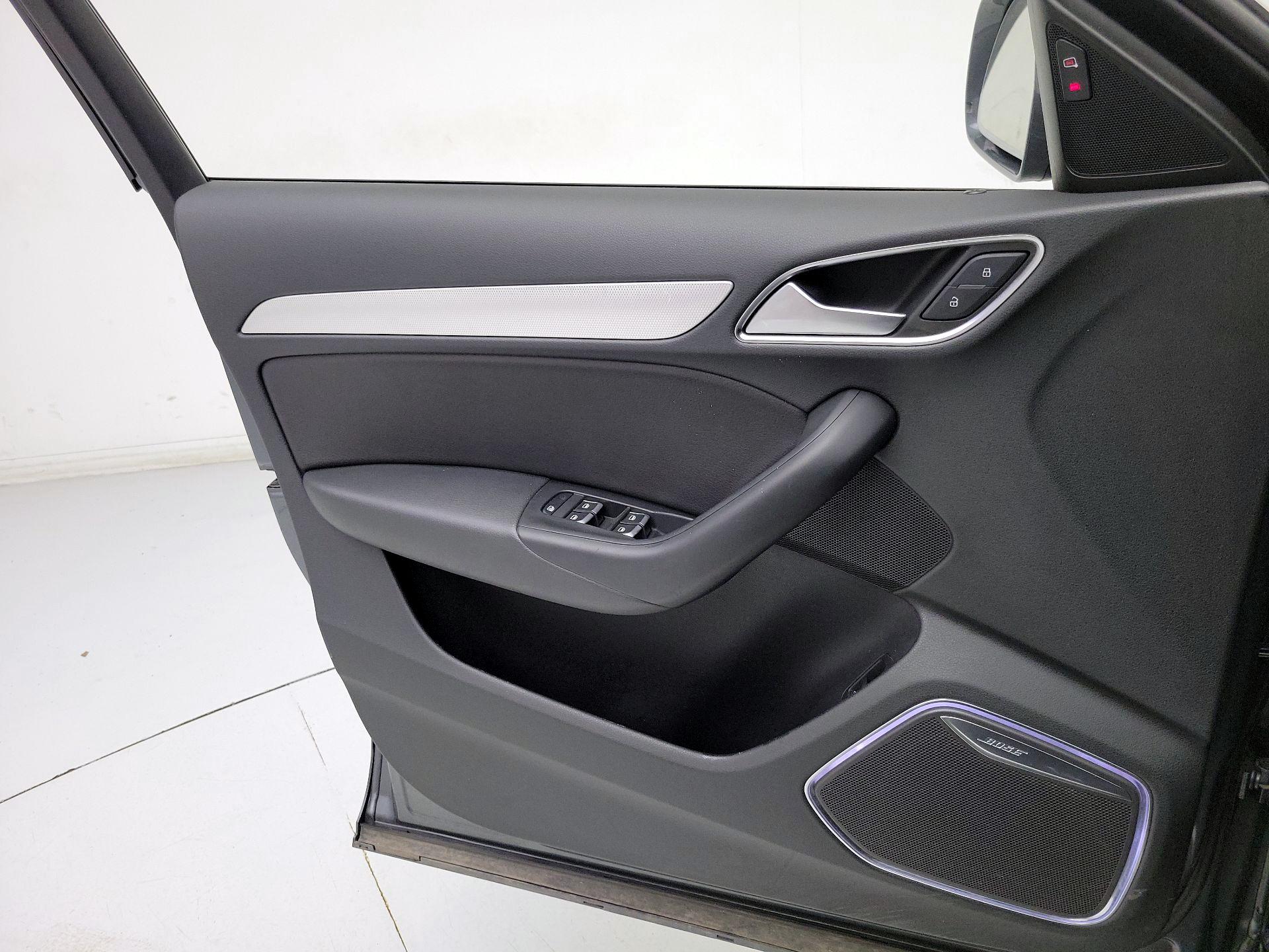 Thumbnail: 2016 Audi Q3 - 12