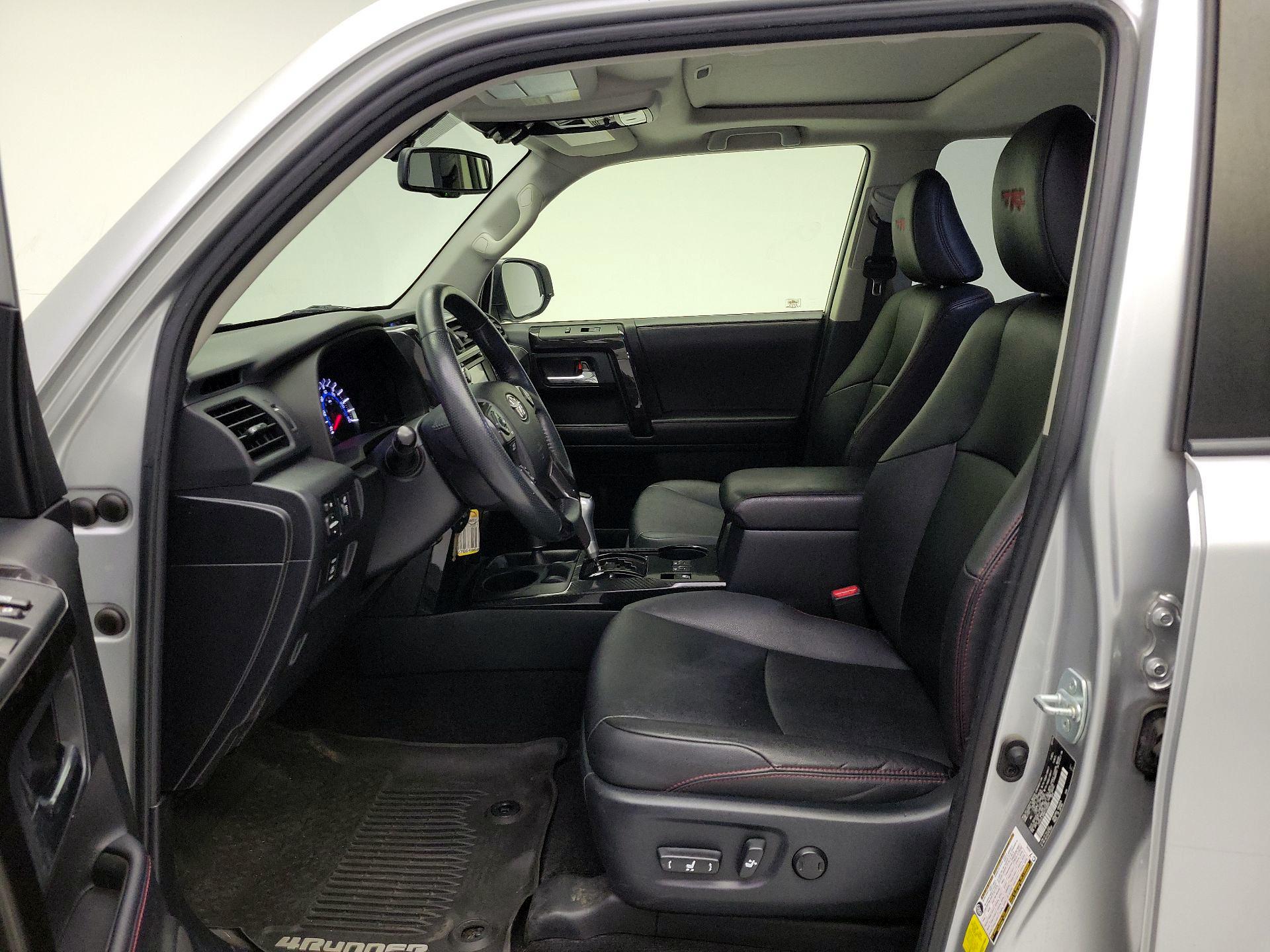 Thumbnail: 2019 Toyota 4Runner - 11