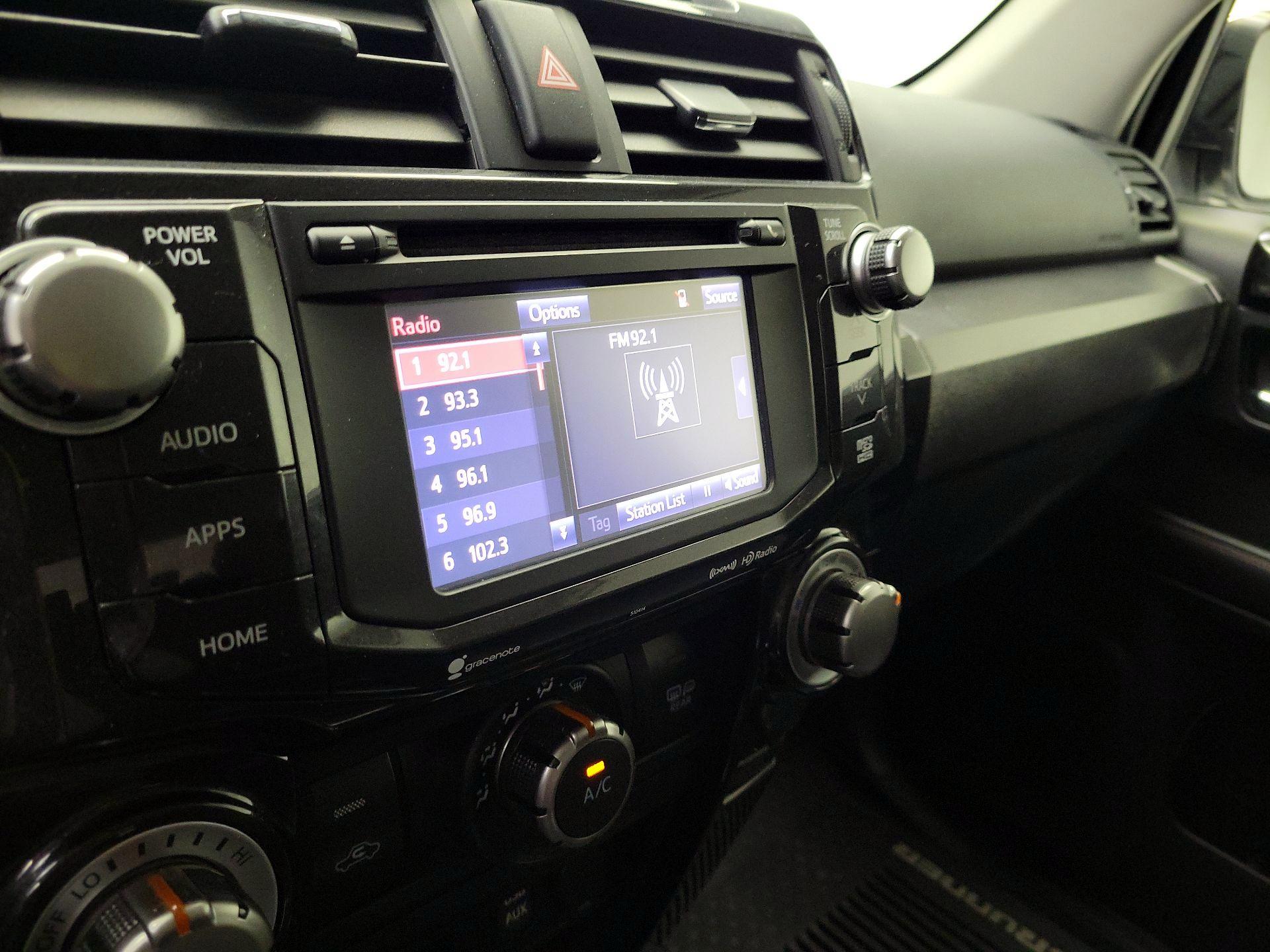 Thumbnail: 2019 Toyota 4Runner - 15