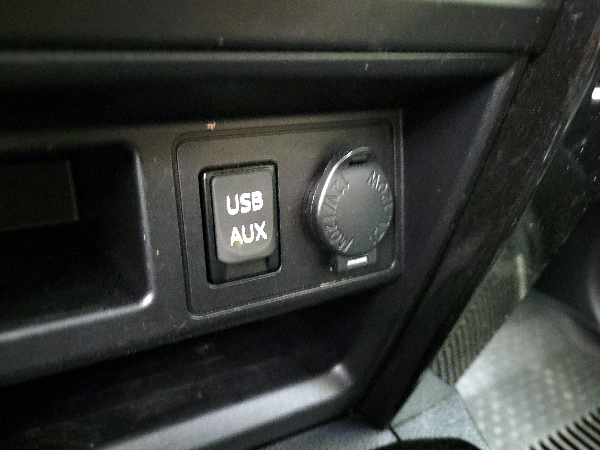 Thumbnail: 2019 Toyota 4Runner - 18